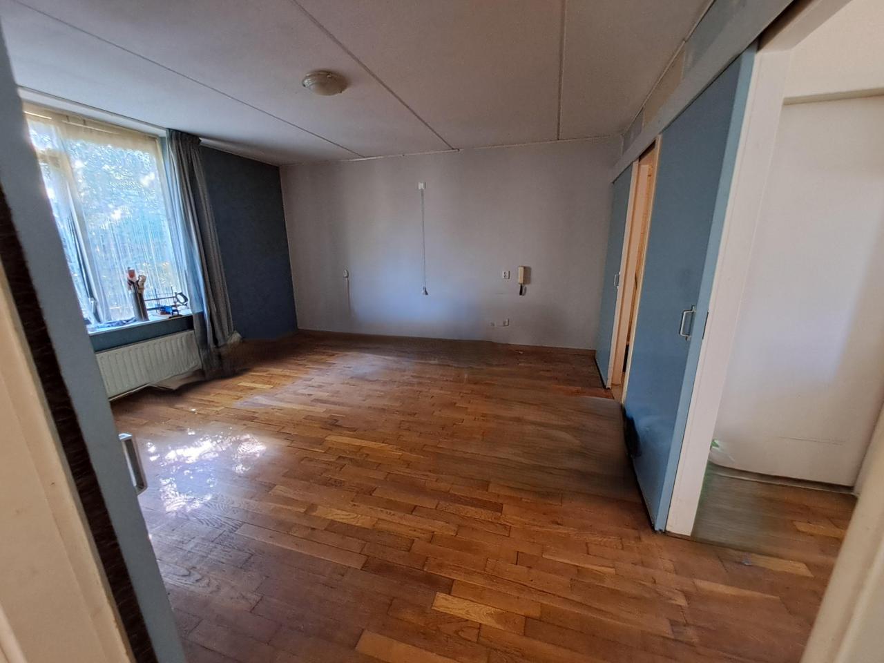 housePhoto