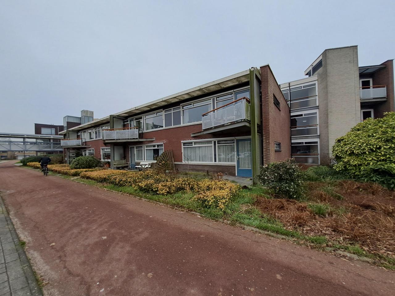 housePhoto