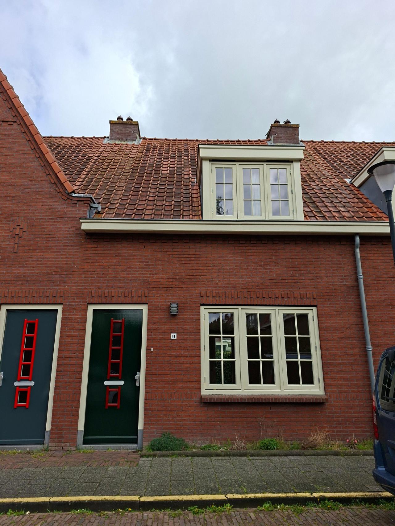 housePhoto