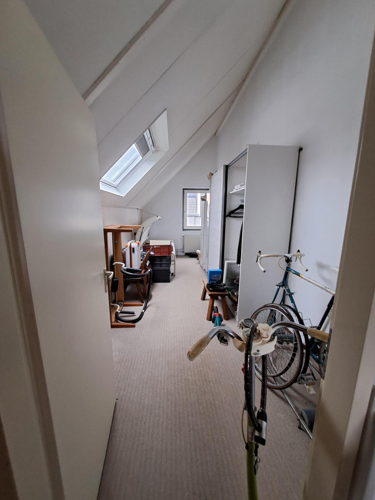 housePhoto