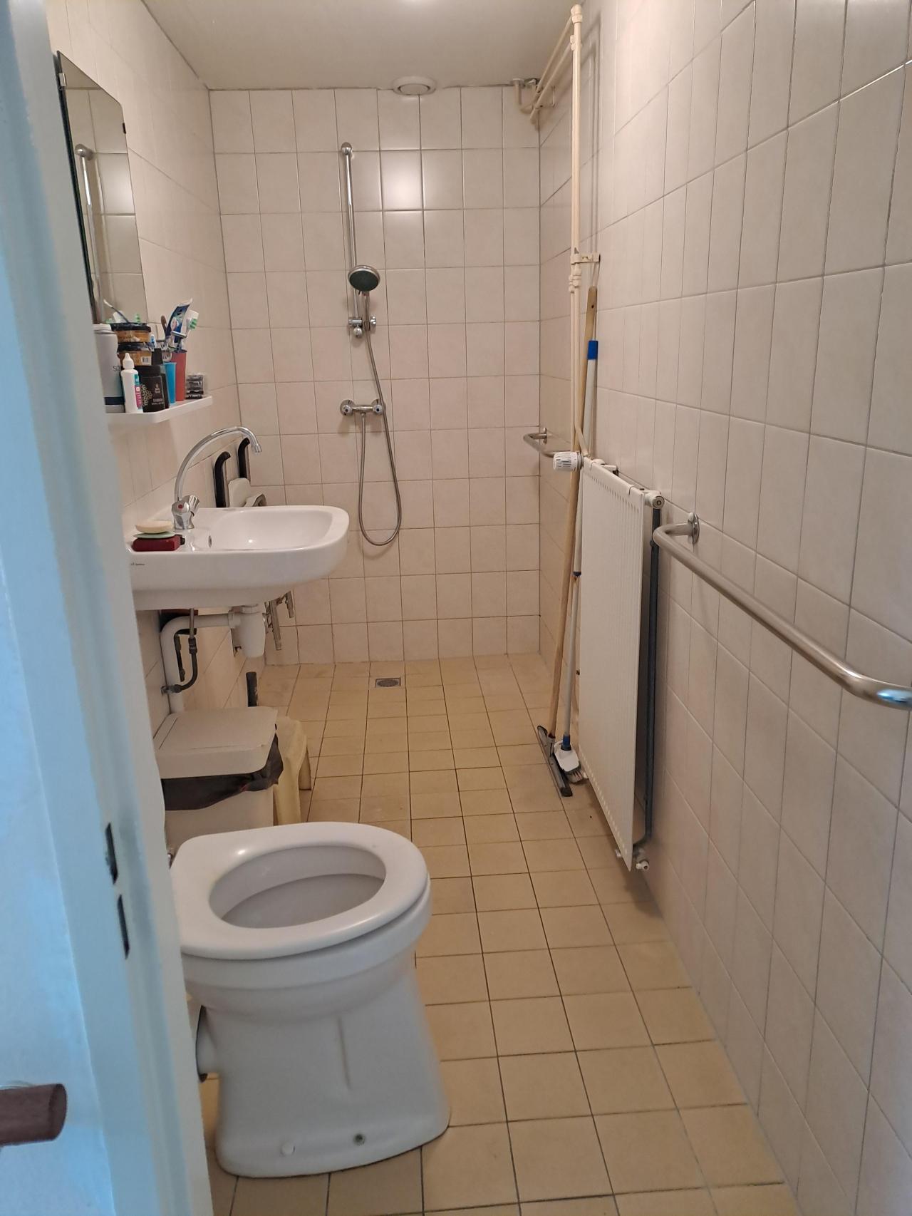 housePhoto