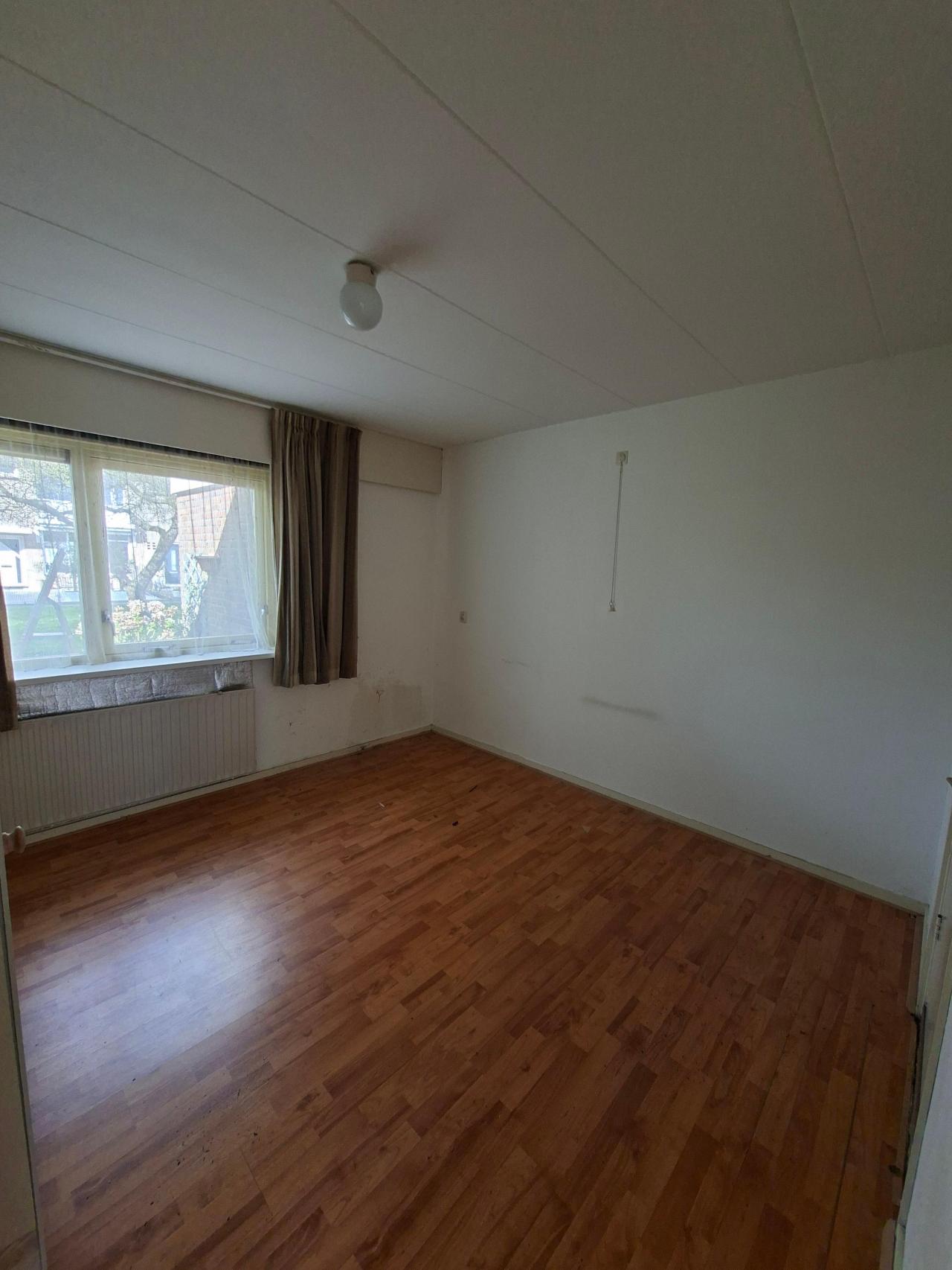 housePhoto