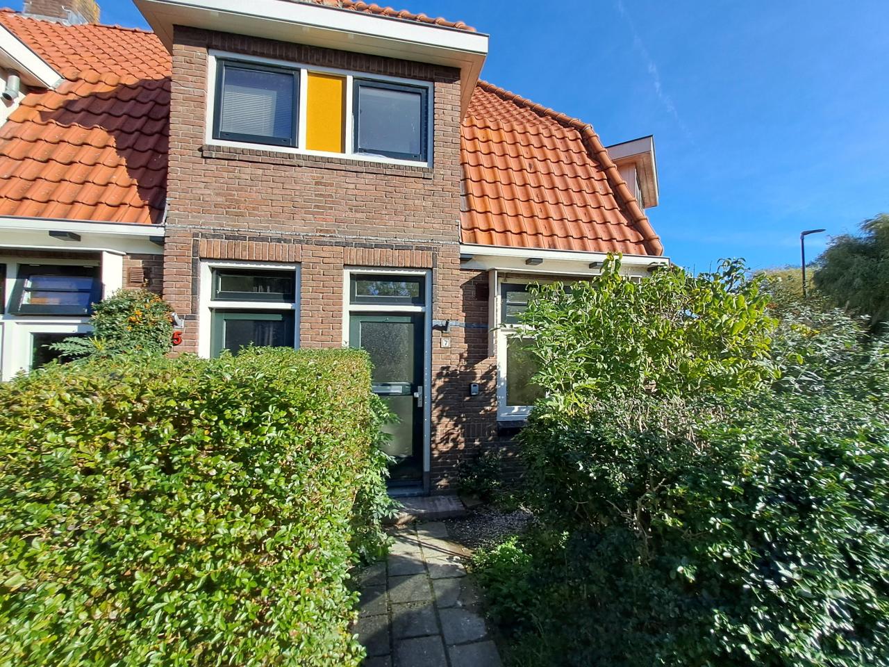 housePhoto