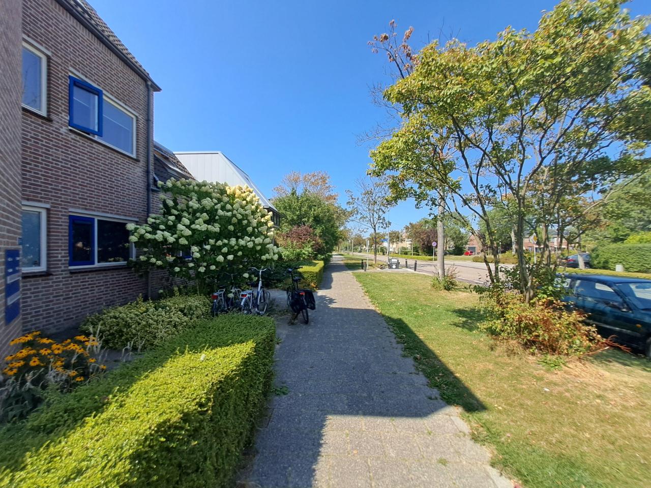 housePhoto