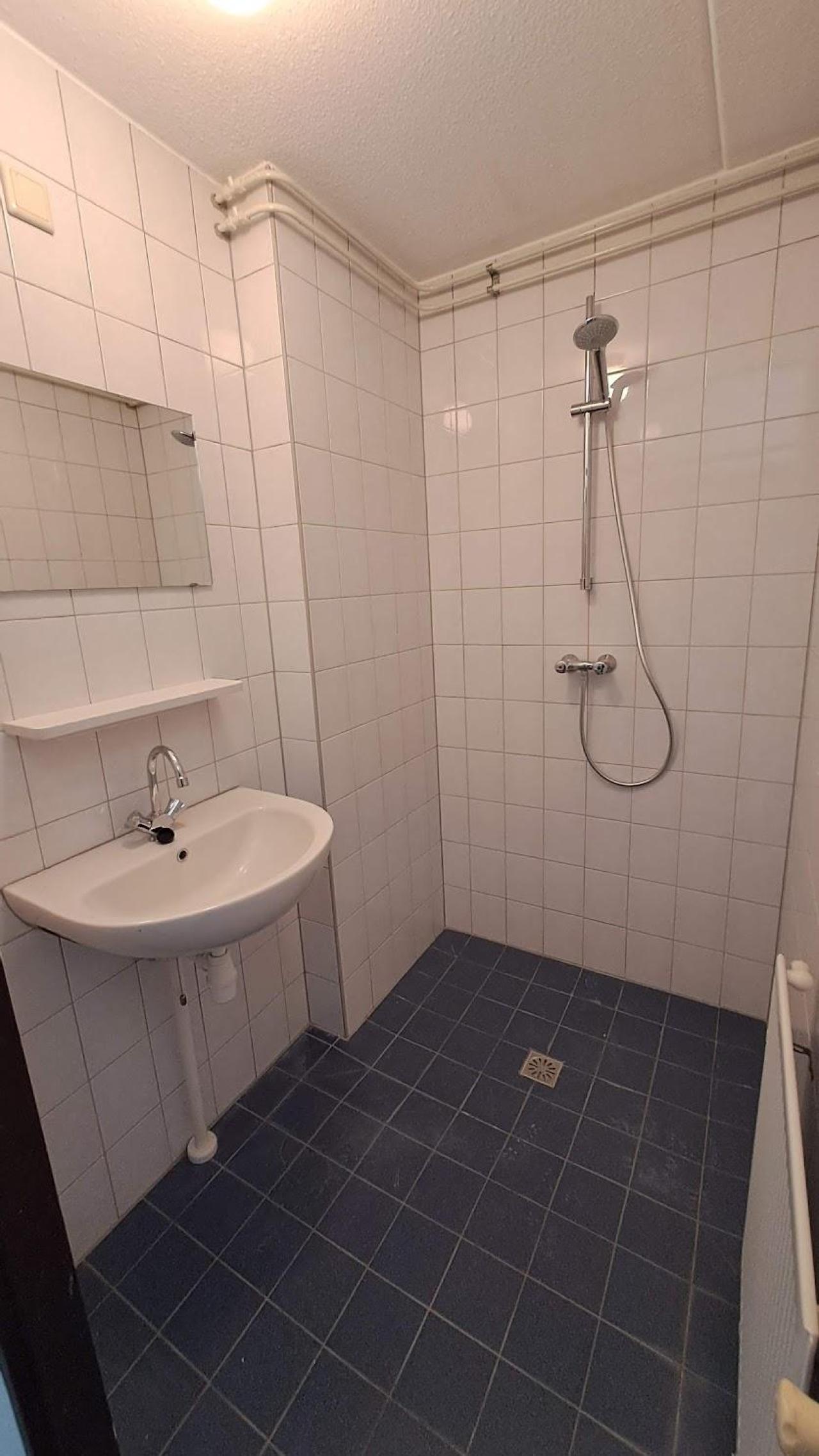 housePhoto