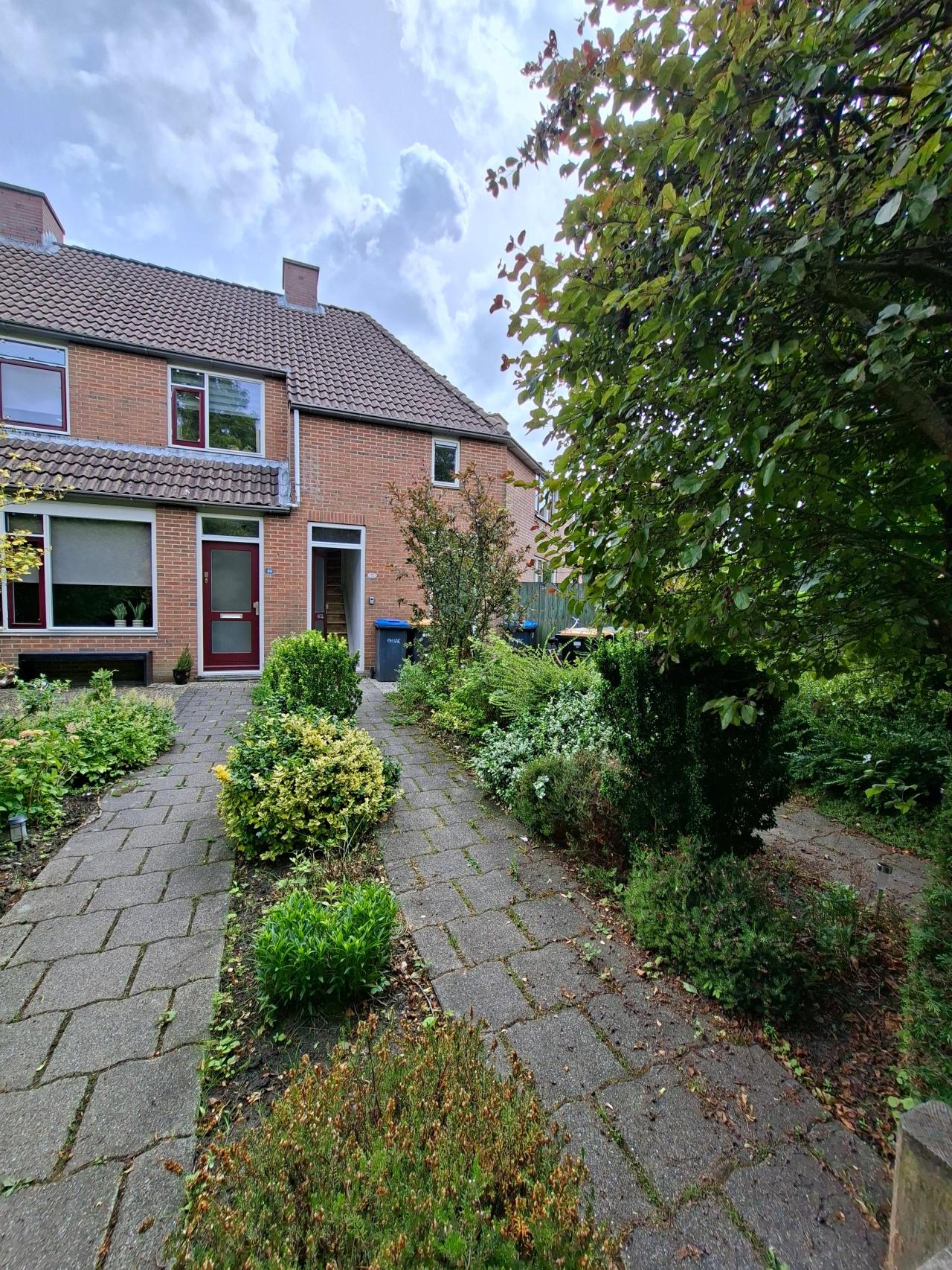 housePhoto