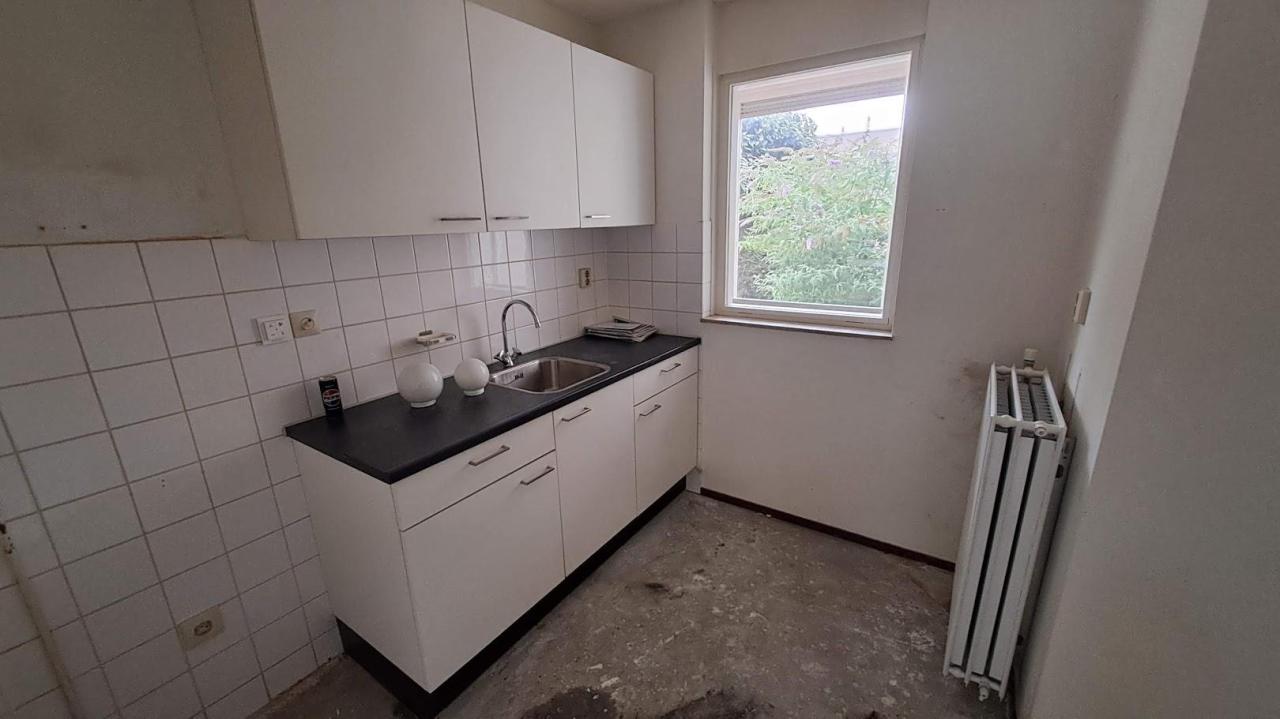 housePhoto