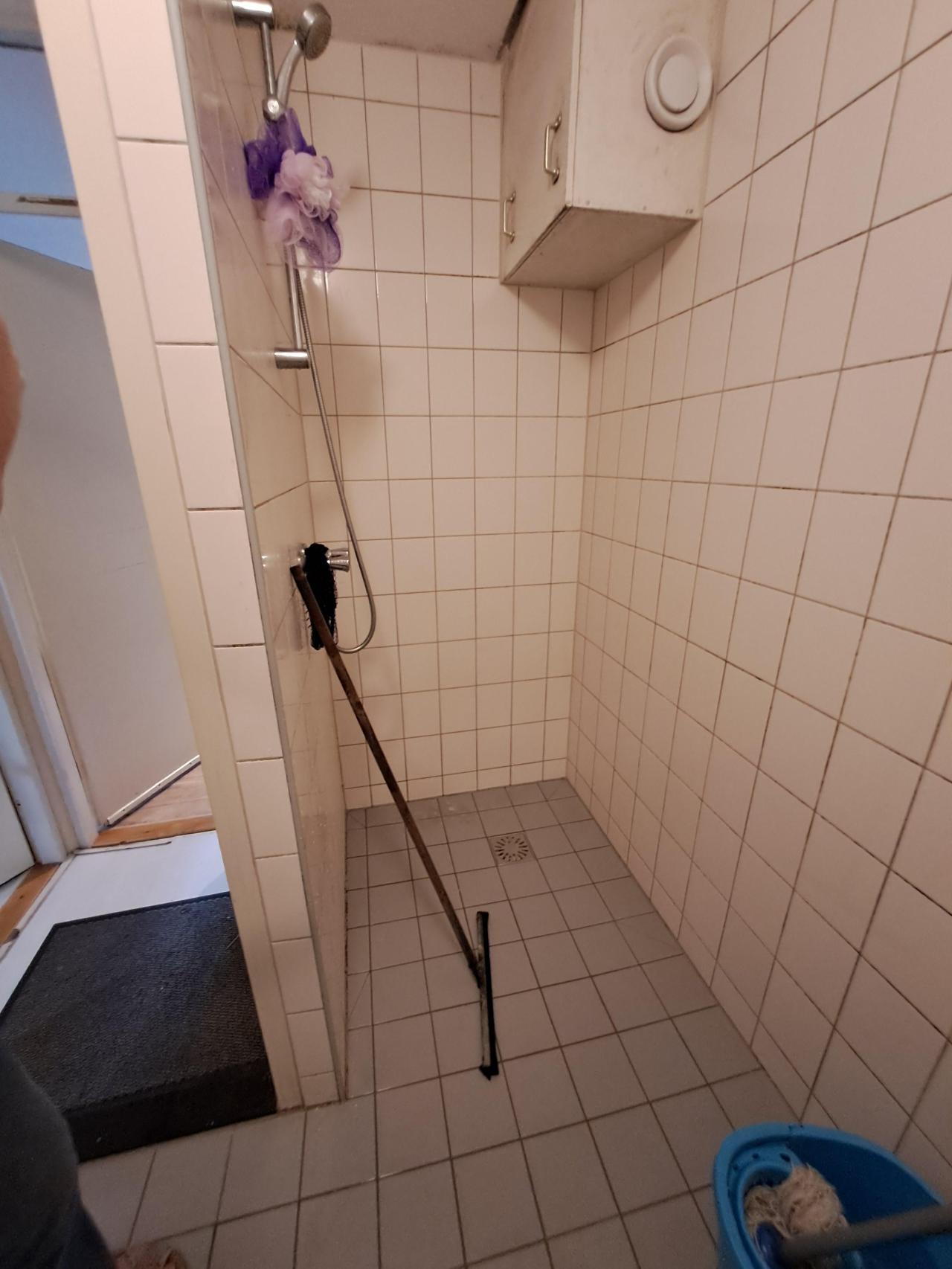 housePhoto