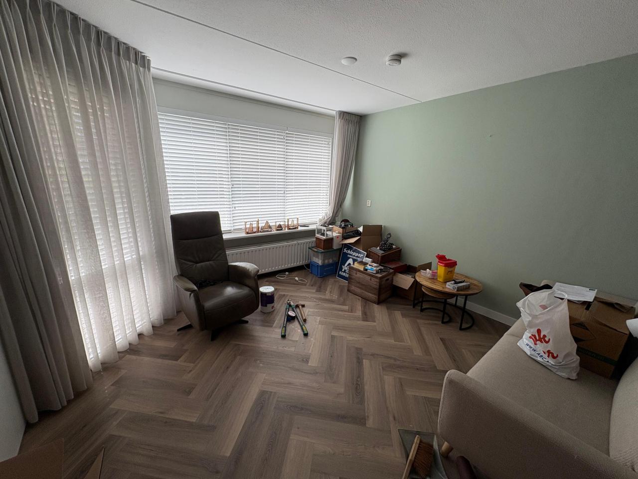 housePhoto