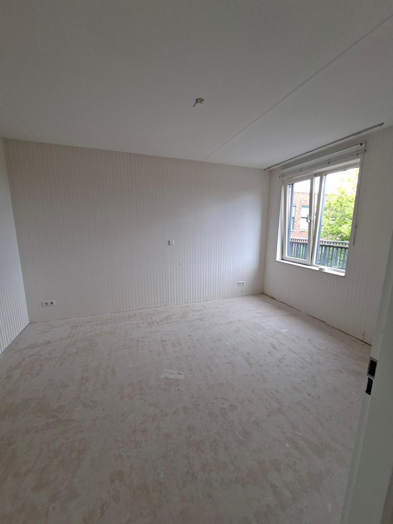 housePhoto