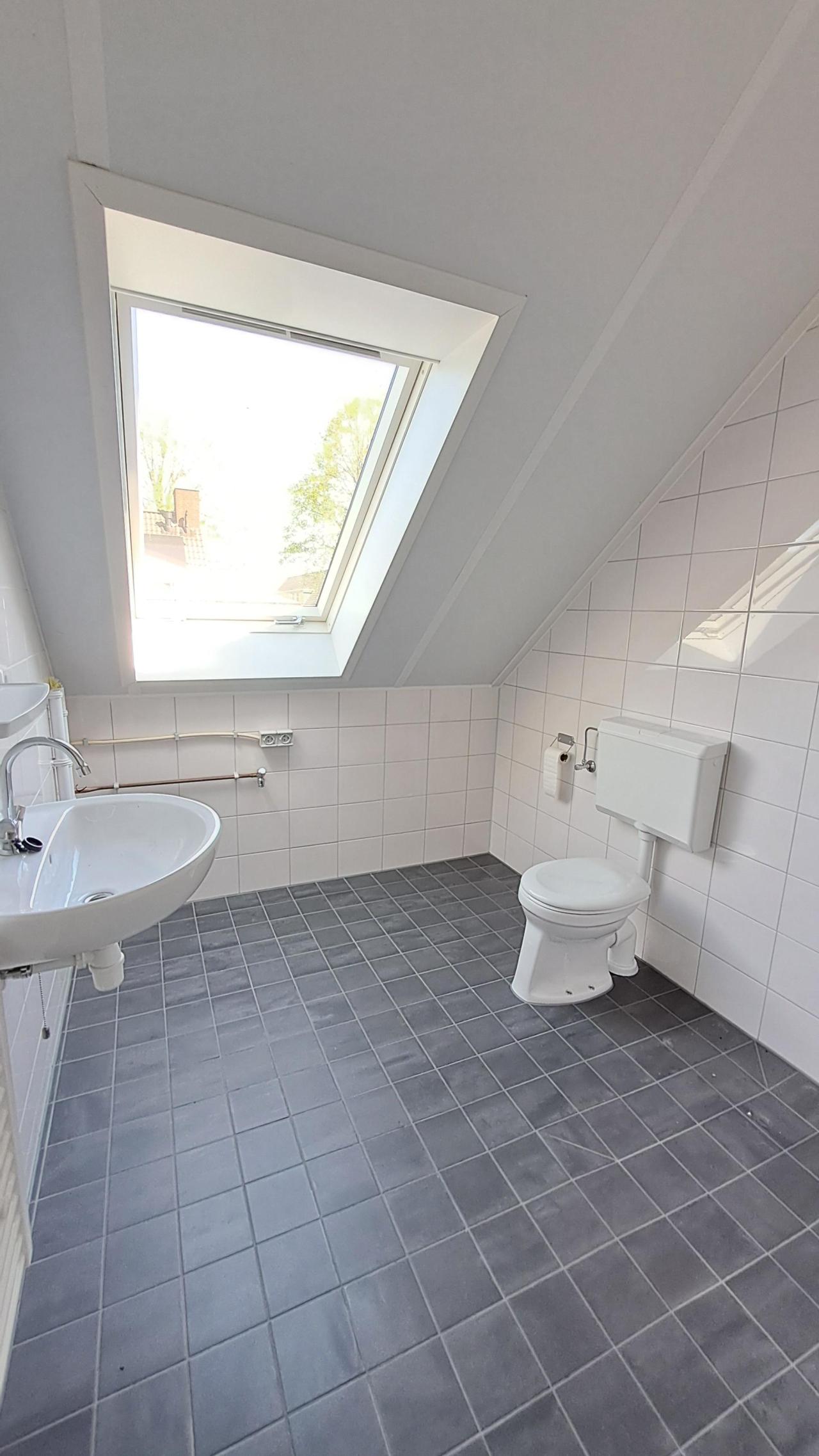 housePhoto