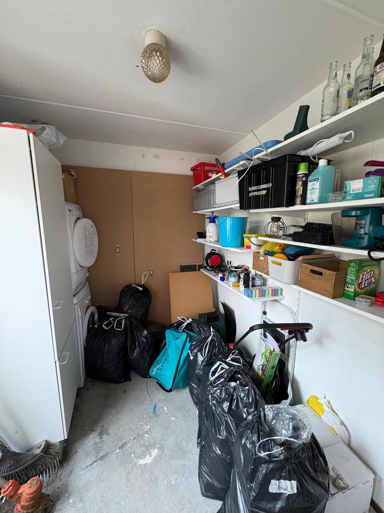 housePhoto