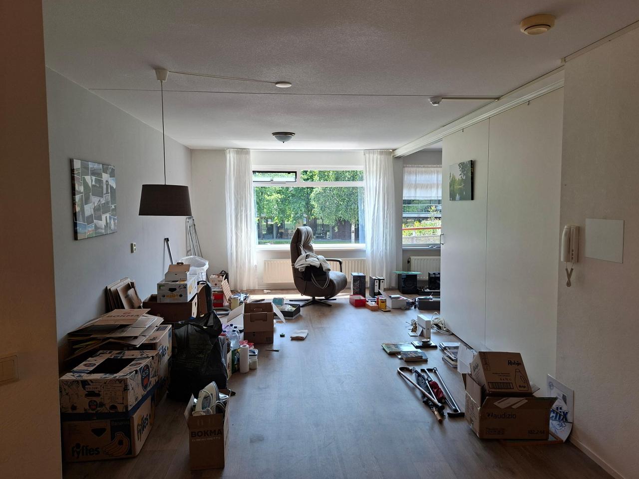 housePhoto