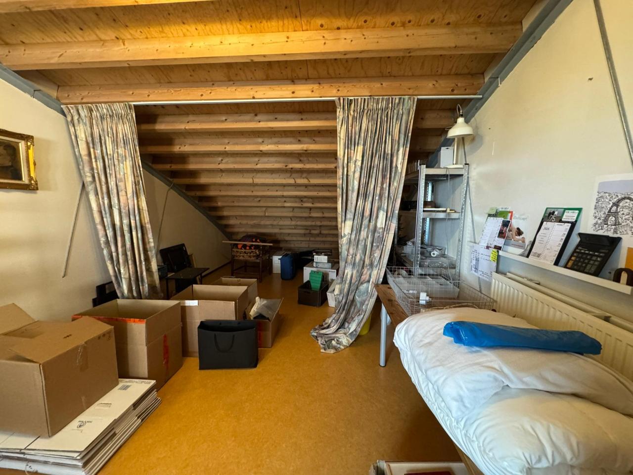 housePhoto