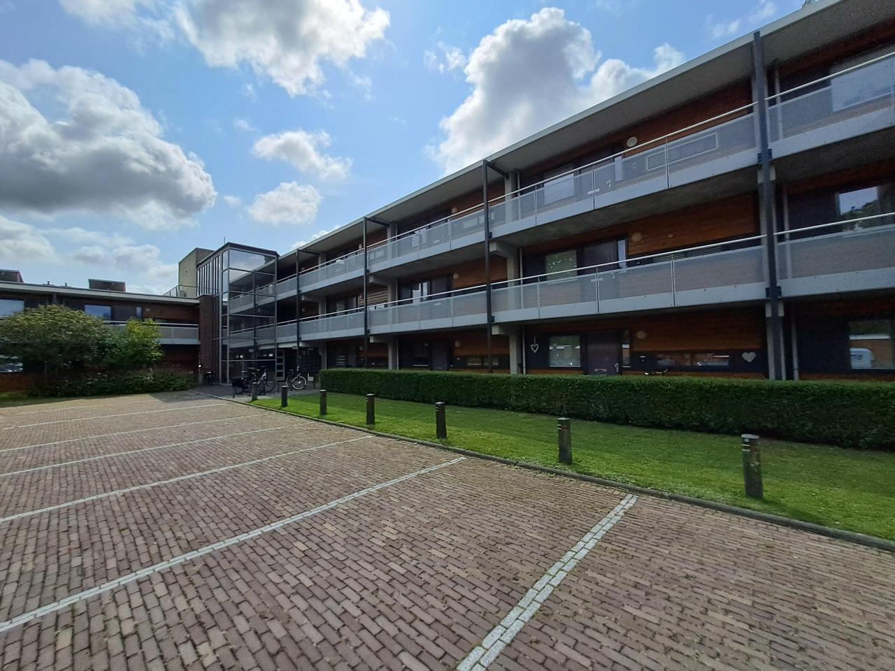 housePhoto