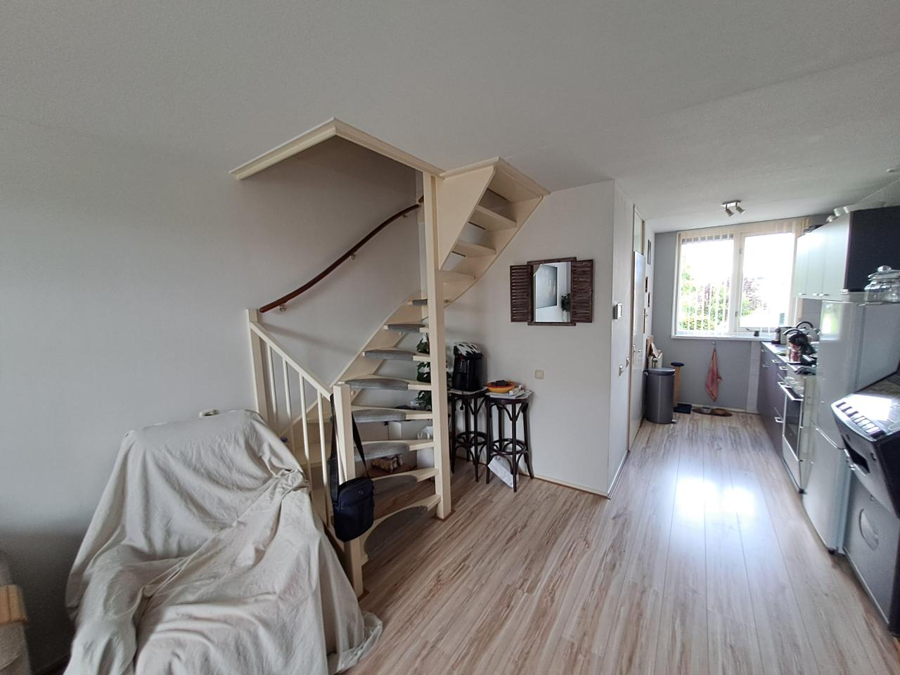 housePhoto