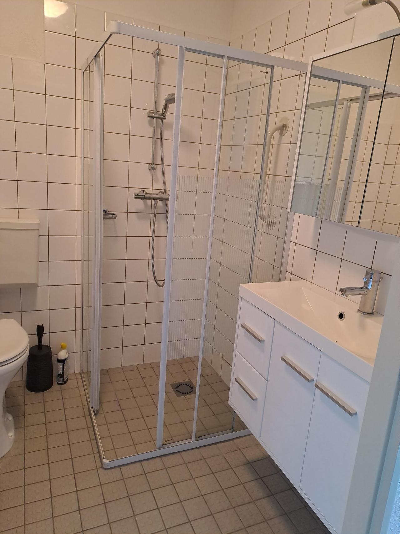 housePhoto