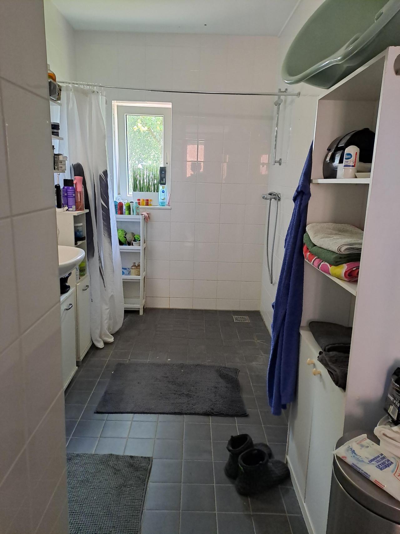 housePhoto