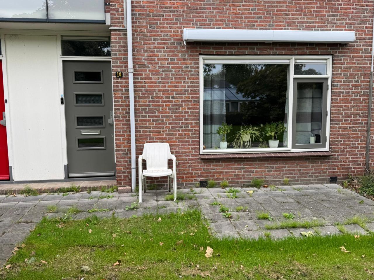 housePhoto