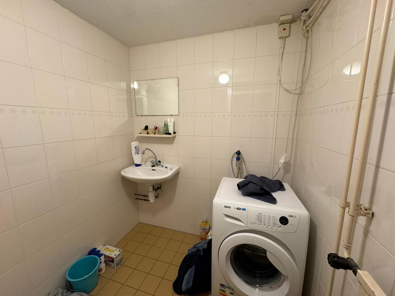 housePhoto