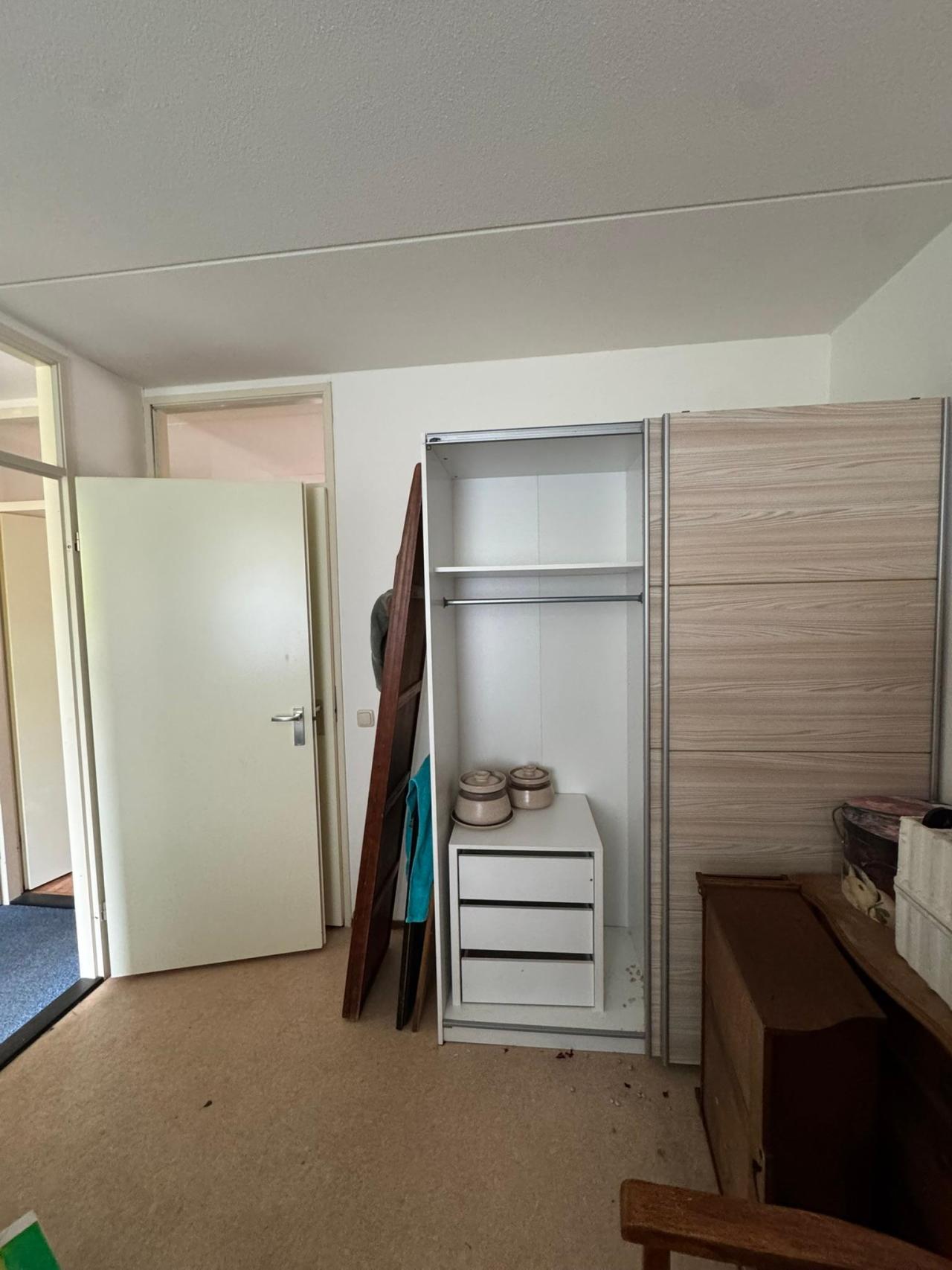 housePhoto