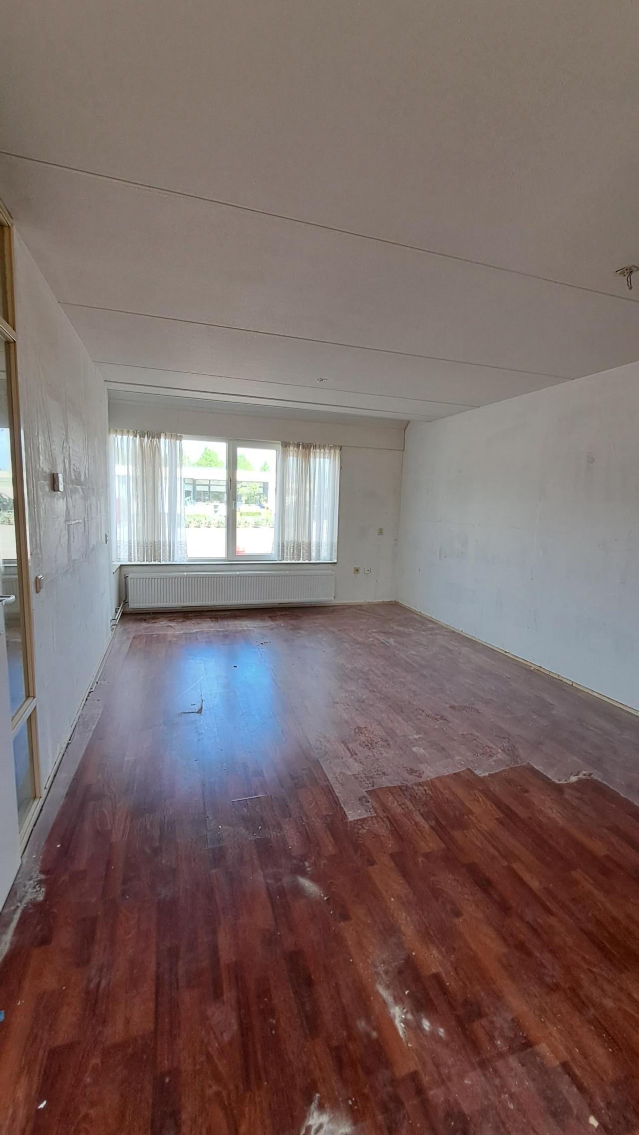 housePhoto