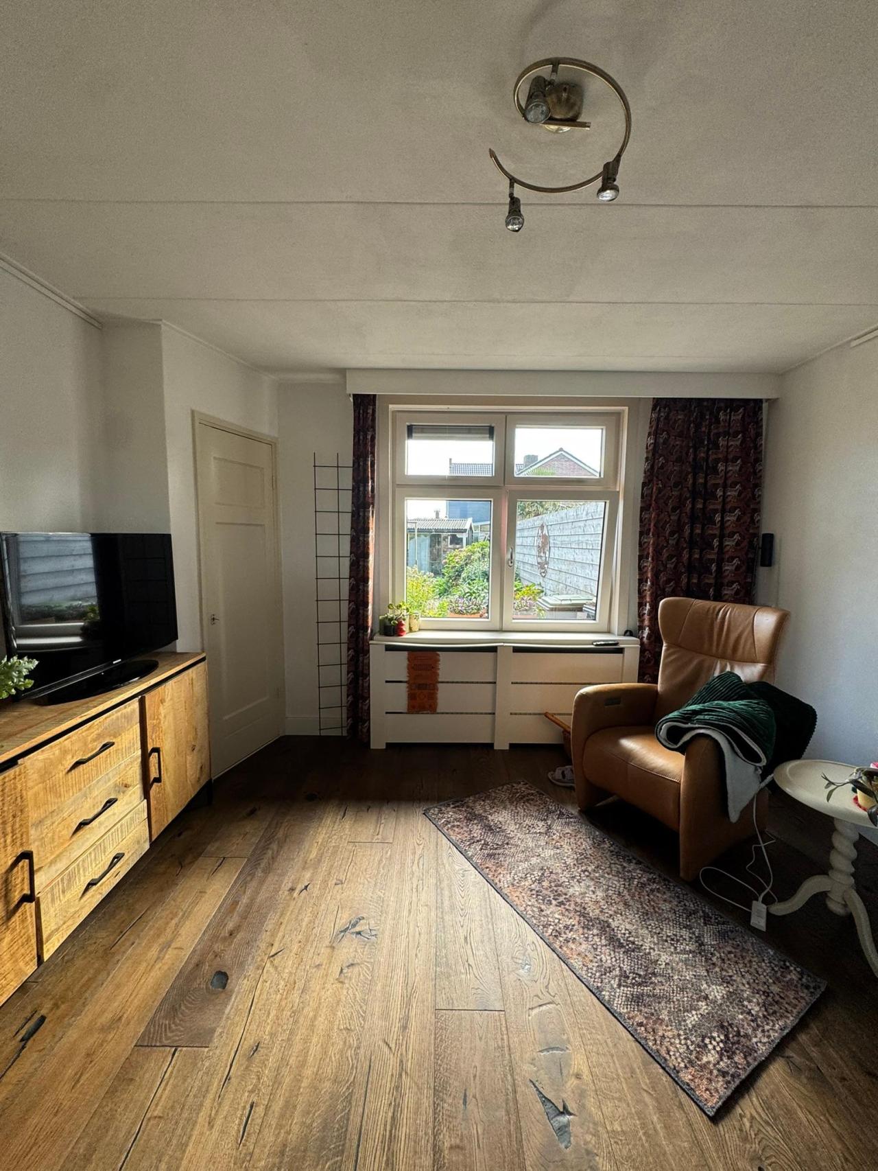 housePhoto