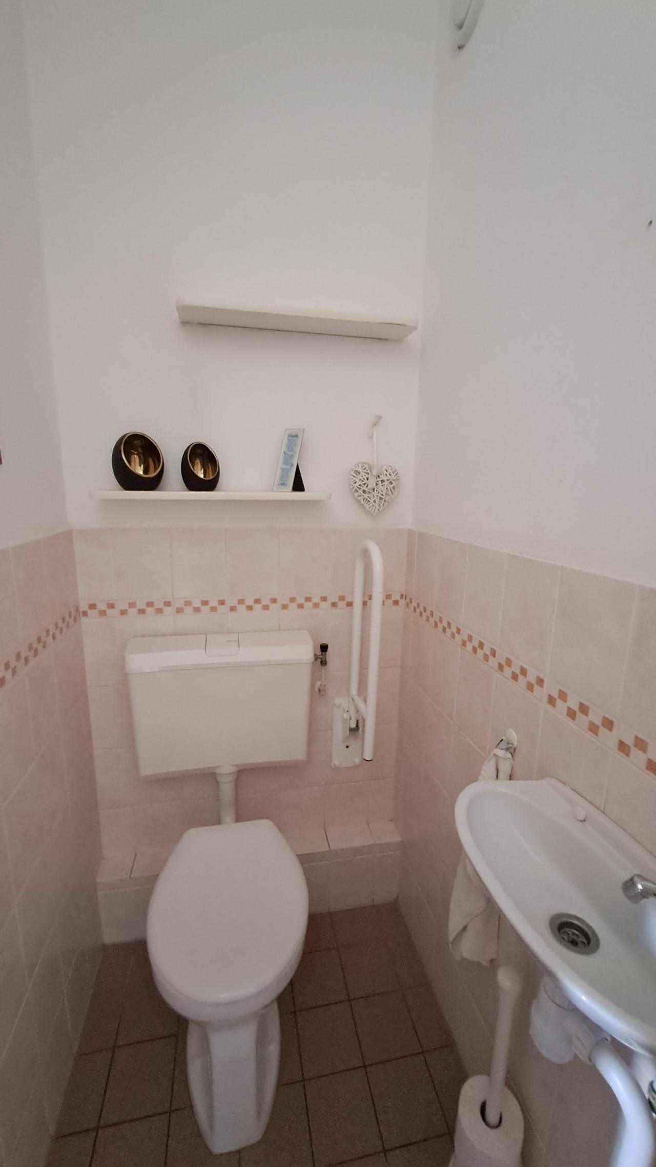 housePhoto