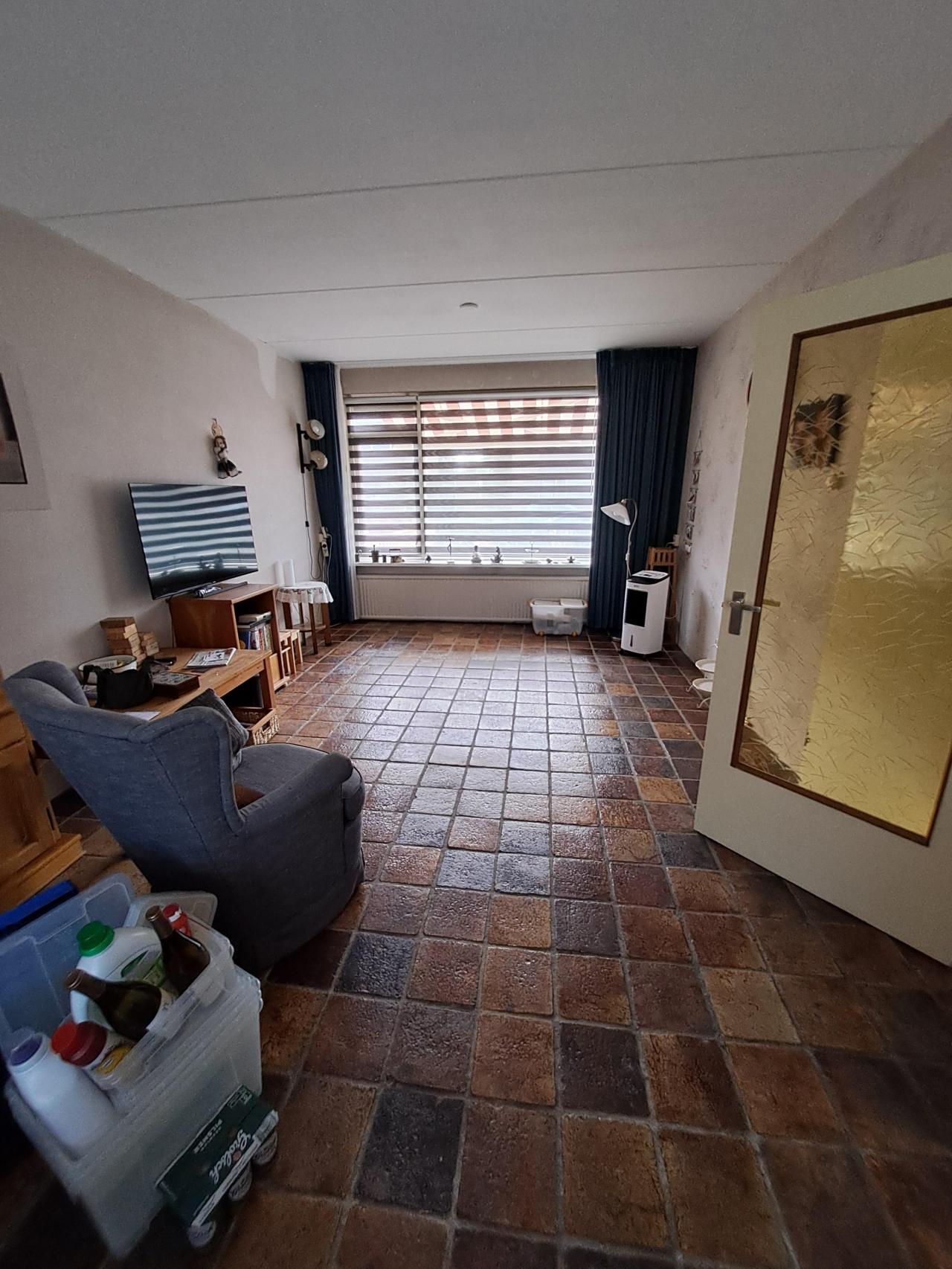 housePhoto