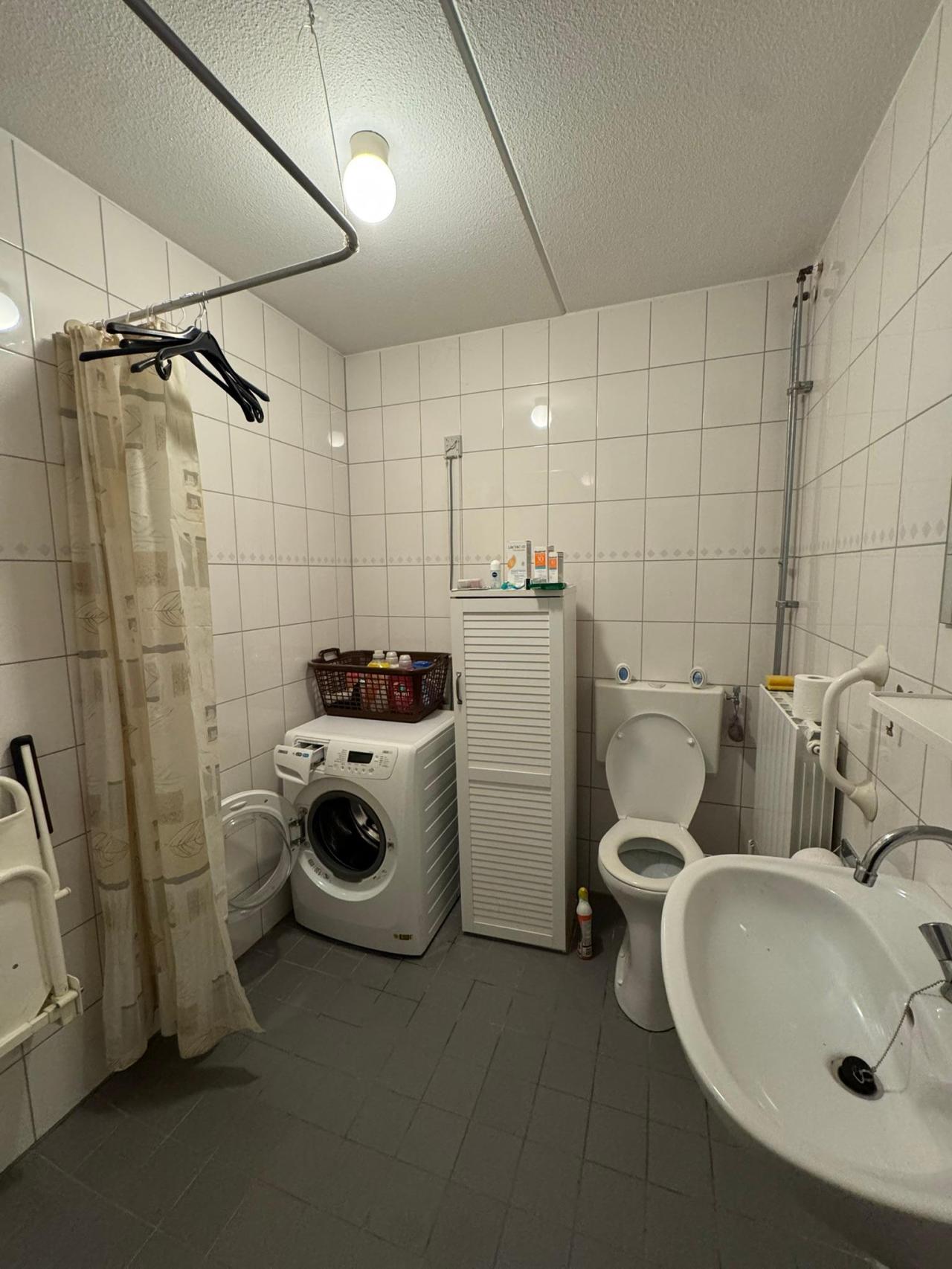 housePhoto
