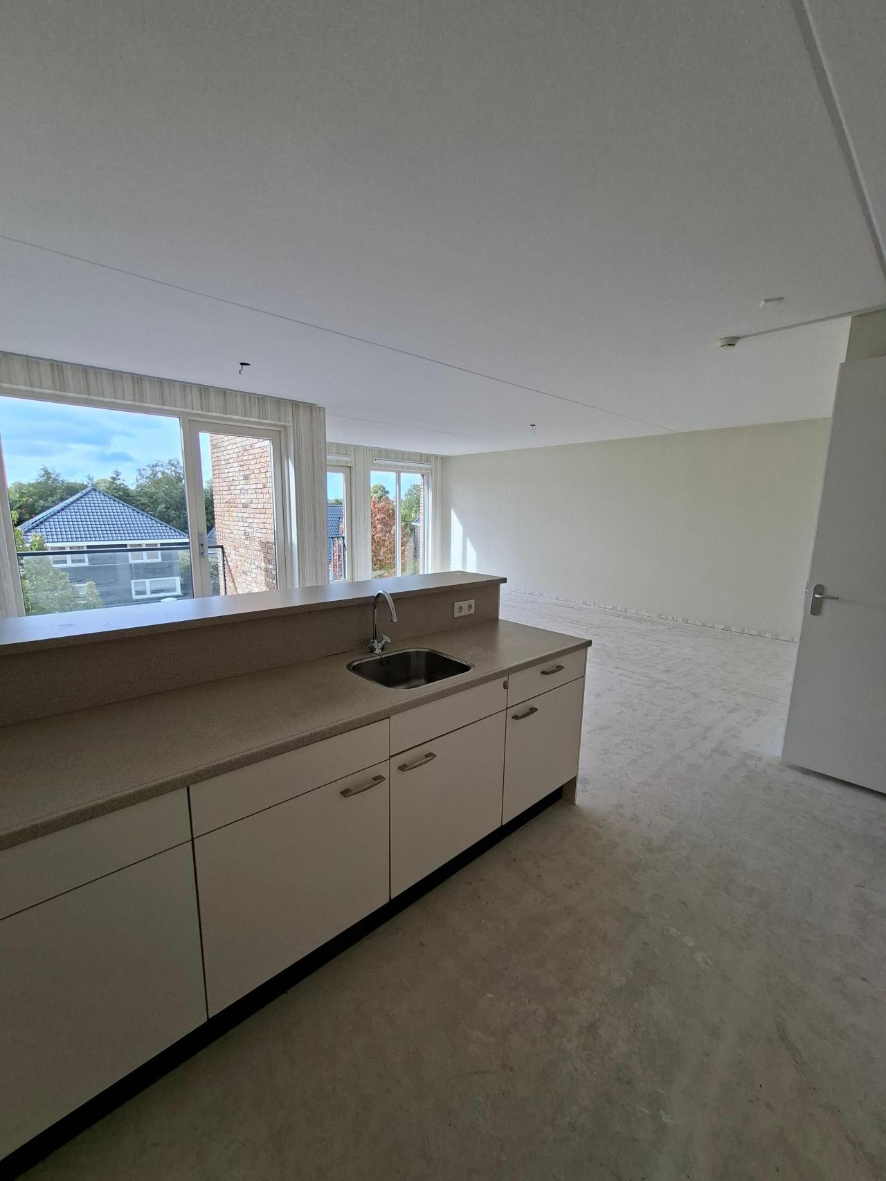 housePhoto