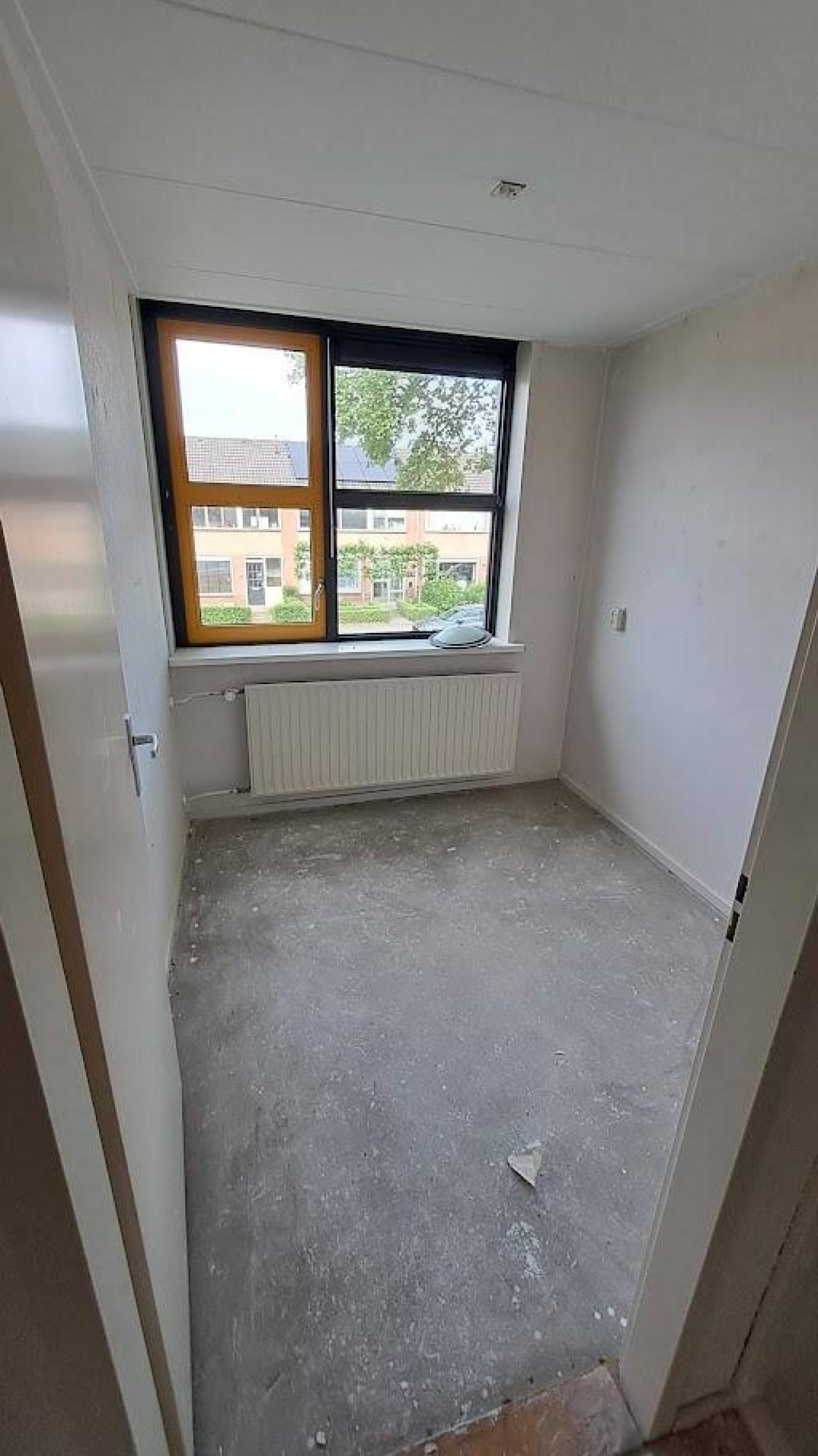 housePhoto