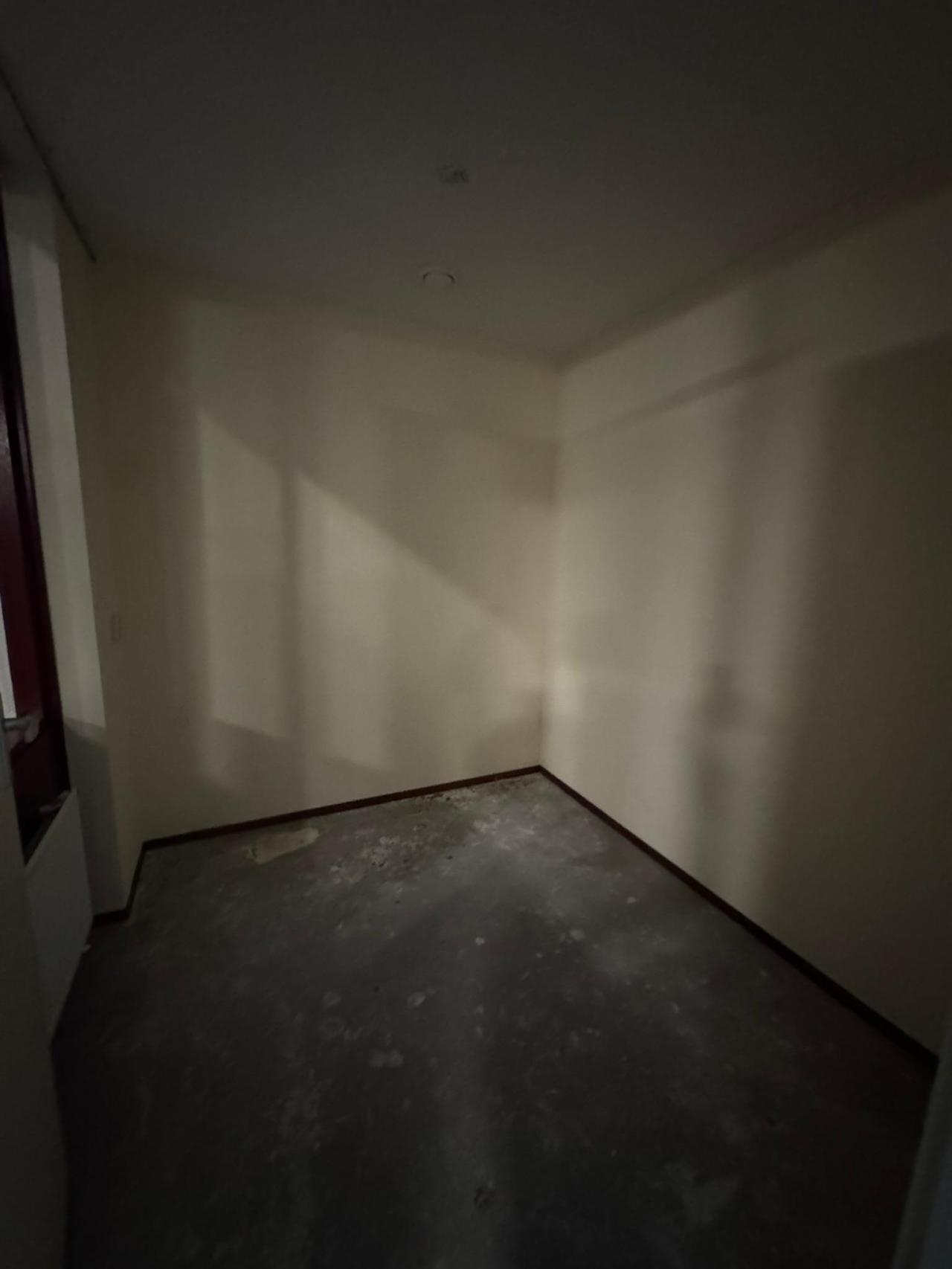 housePhoto