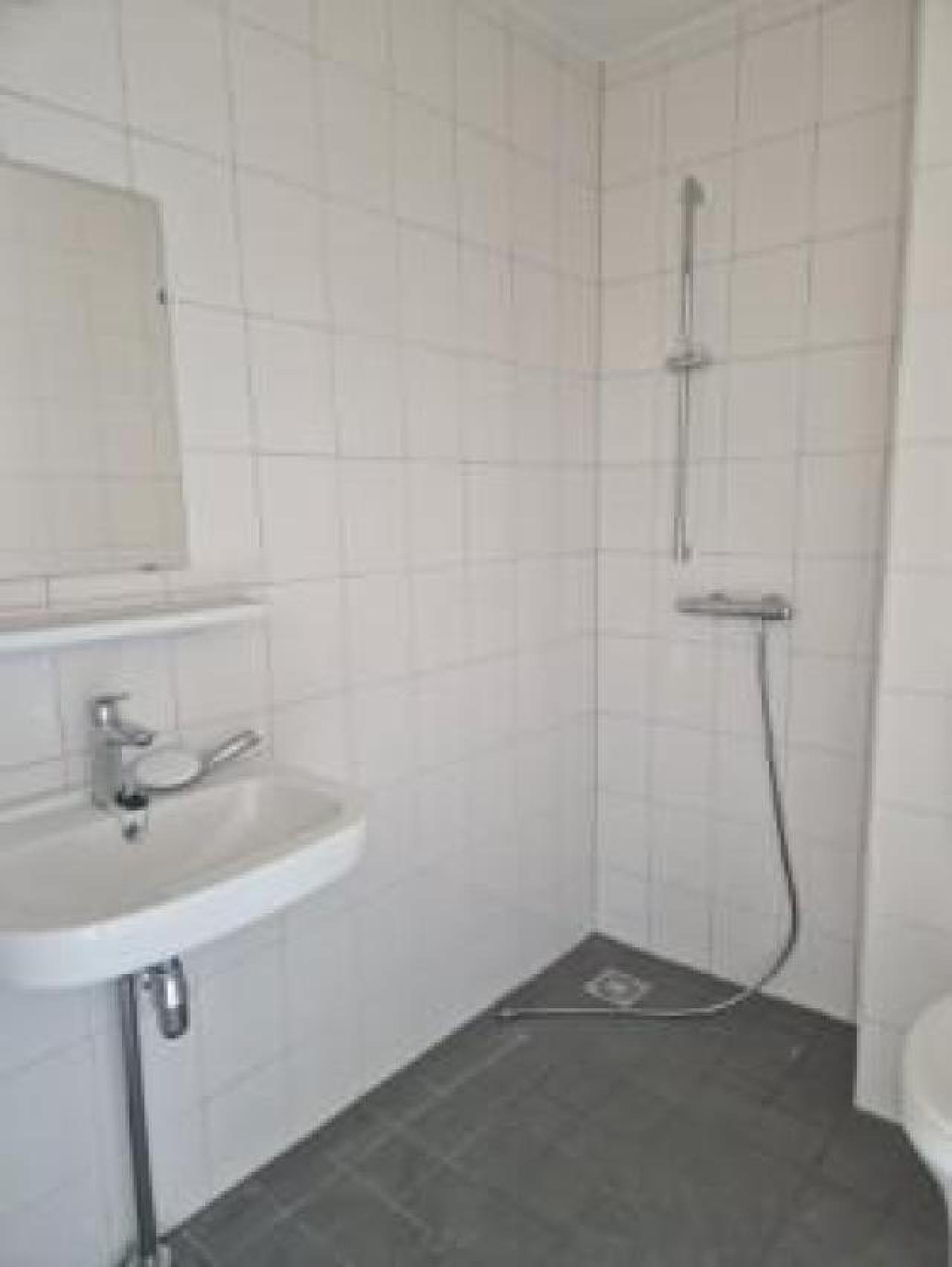 housePhoto