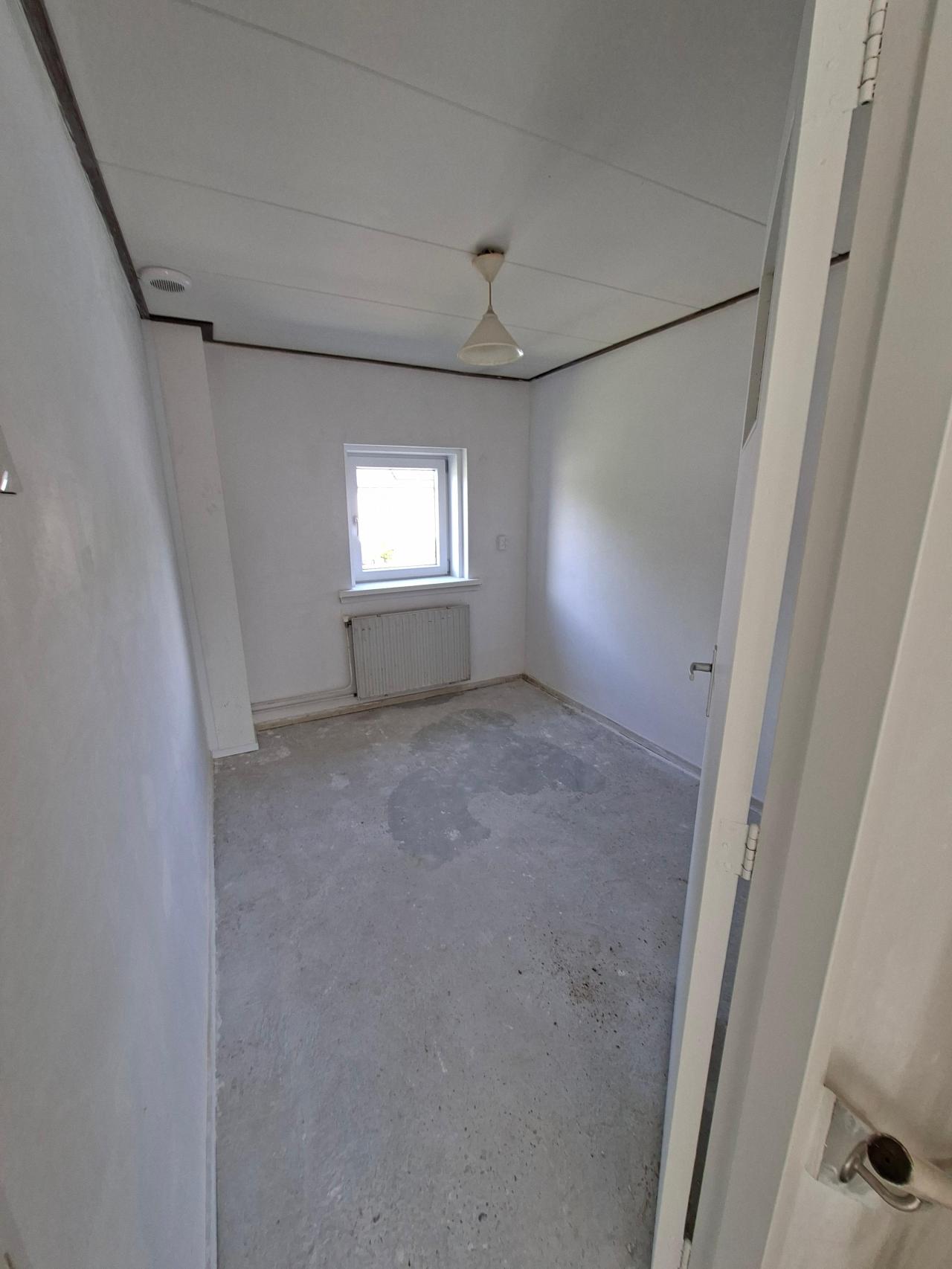 housePhoto