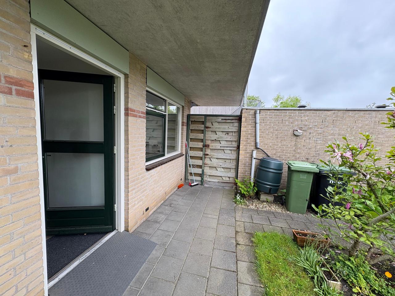 housePhoto