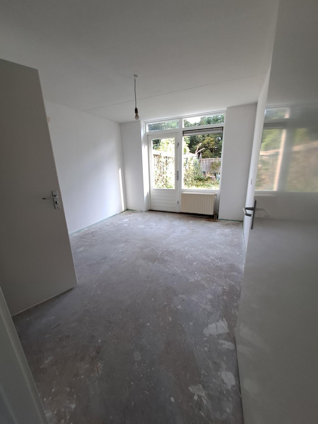 housePhoto