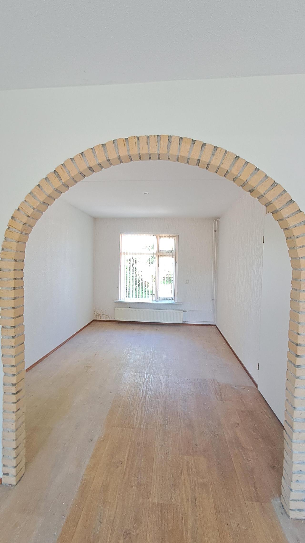 housePhoto