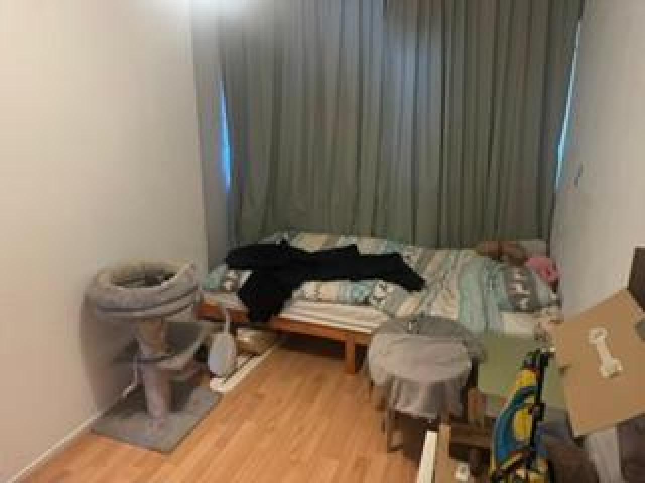 housePhoto