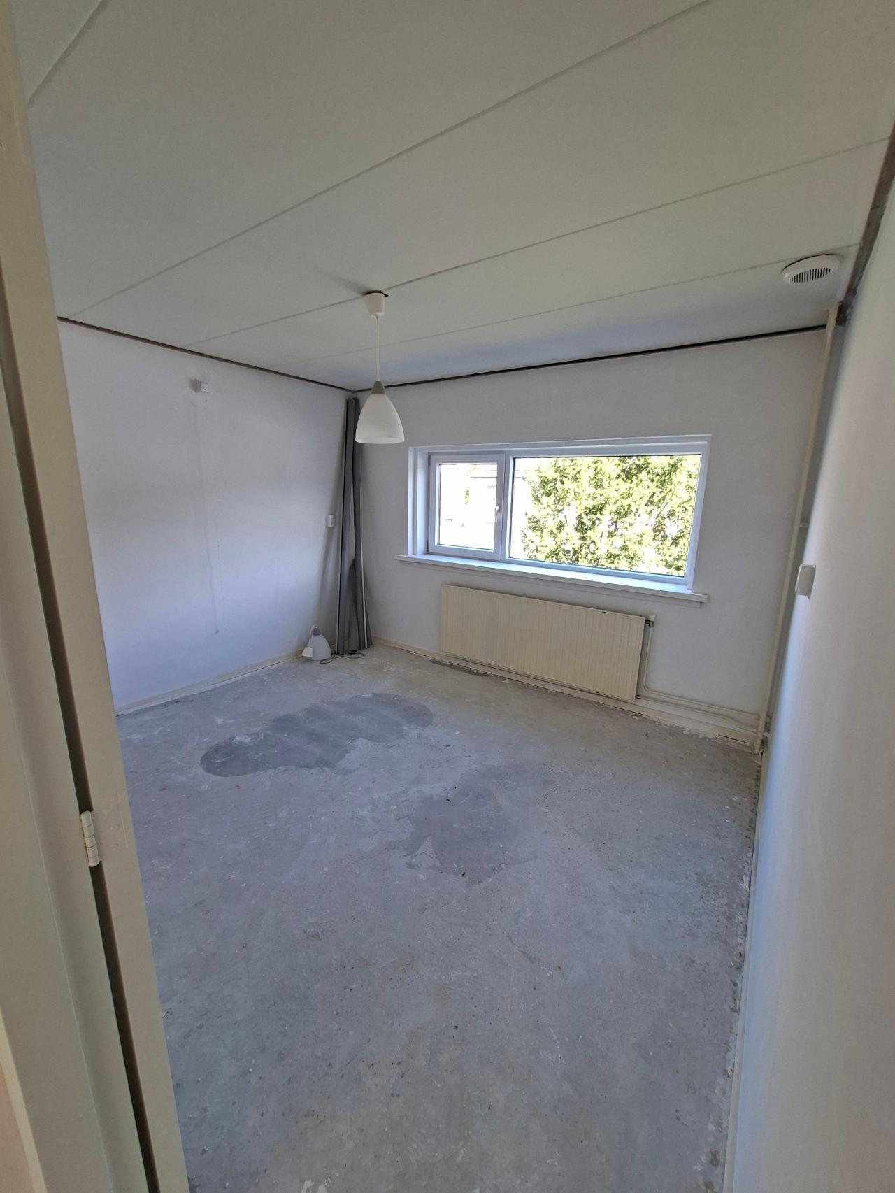 housePhoto