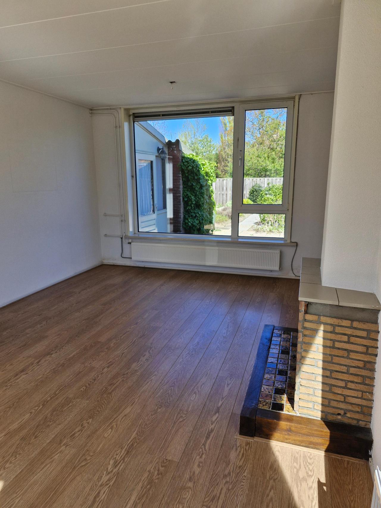 housePhoto