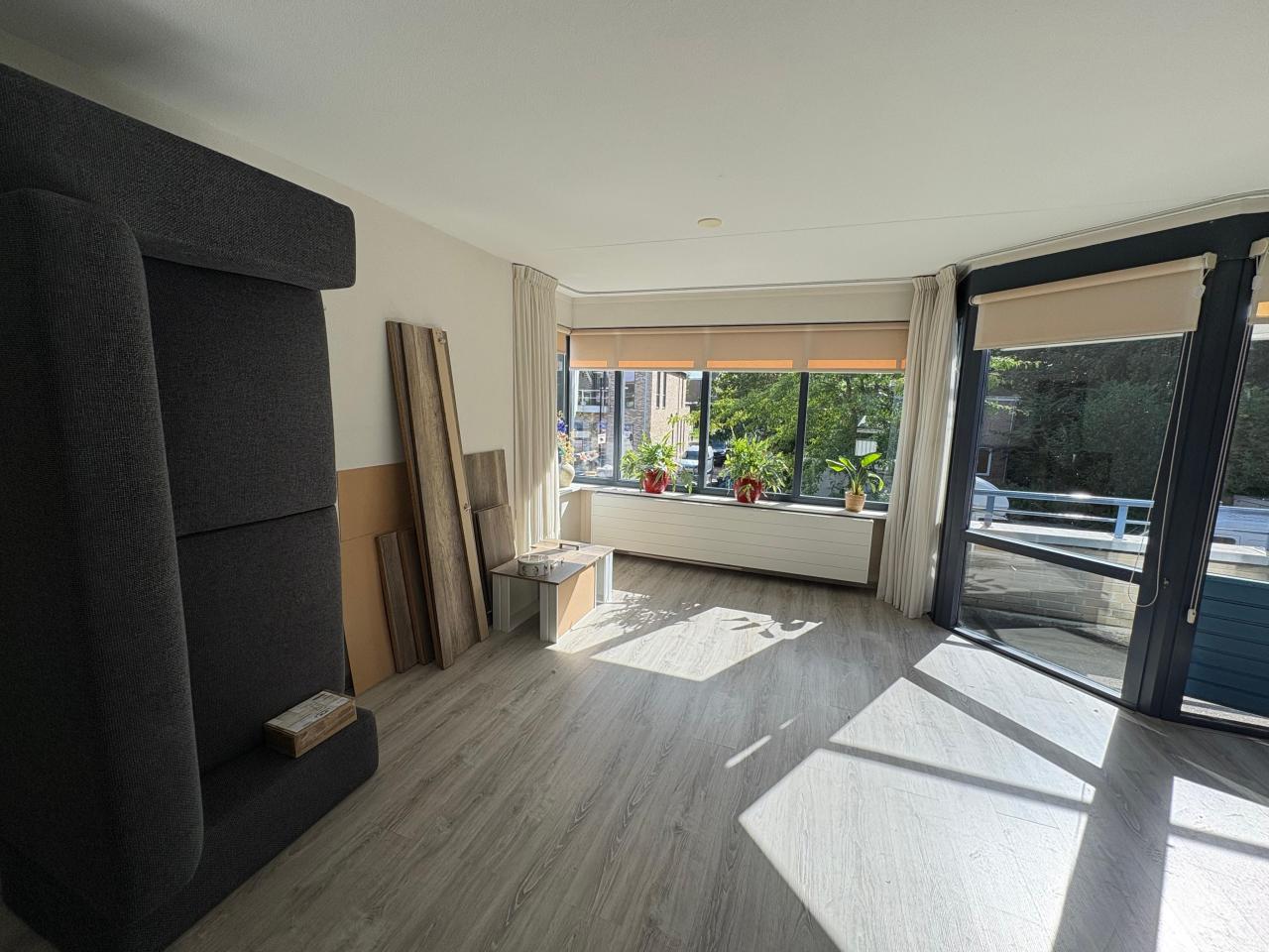 housePhoto