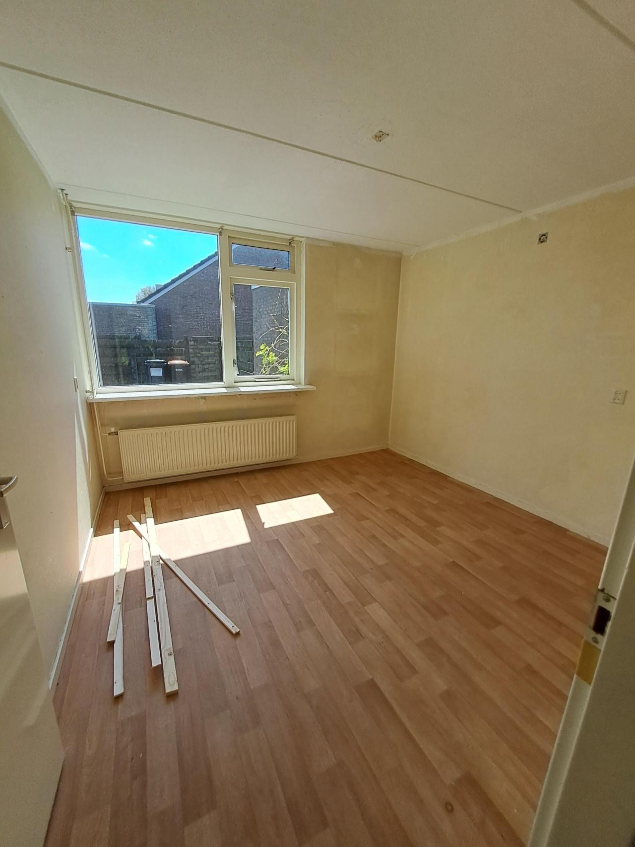 housePhoto