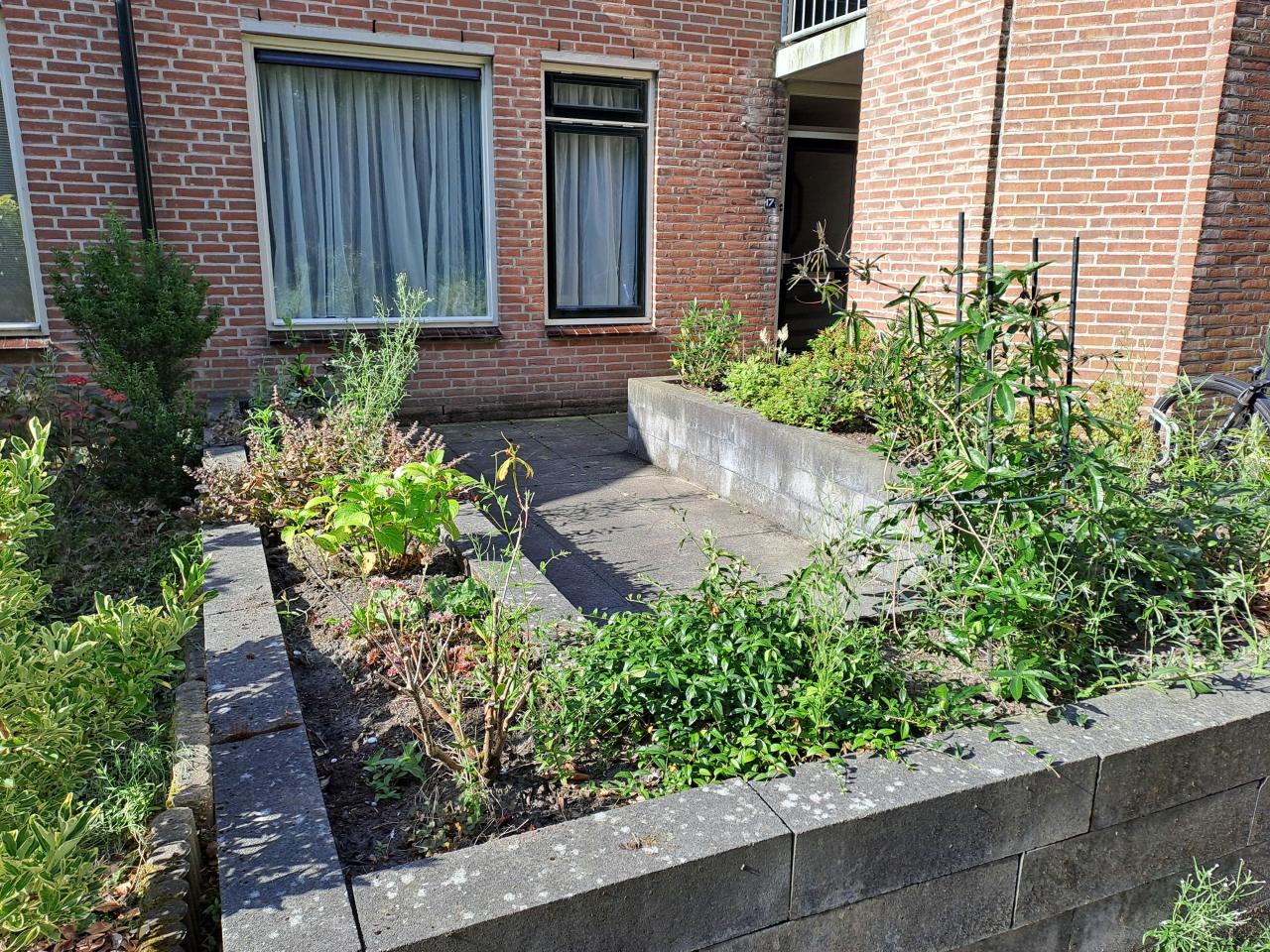 housePhoto