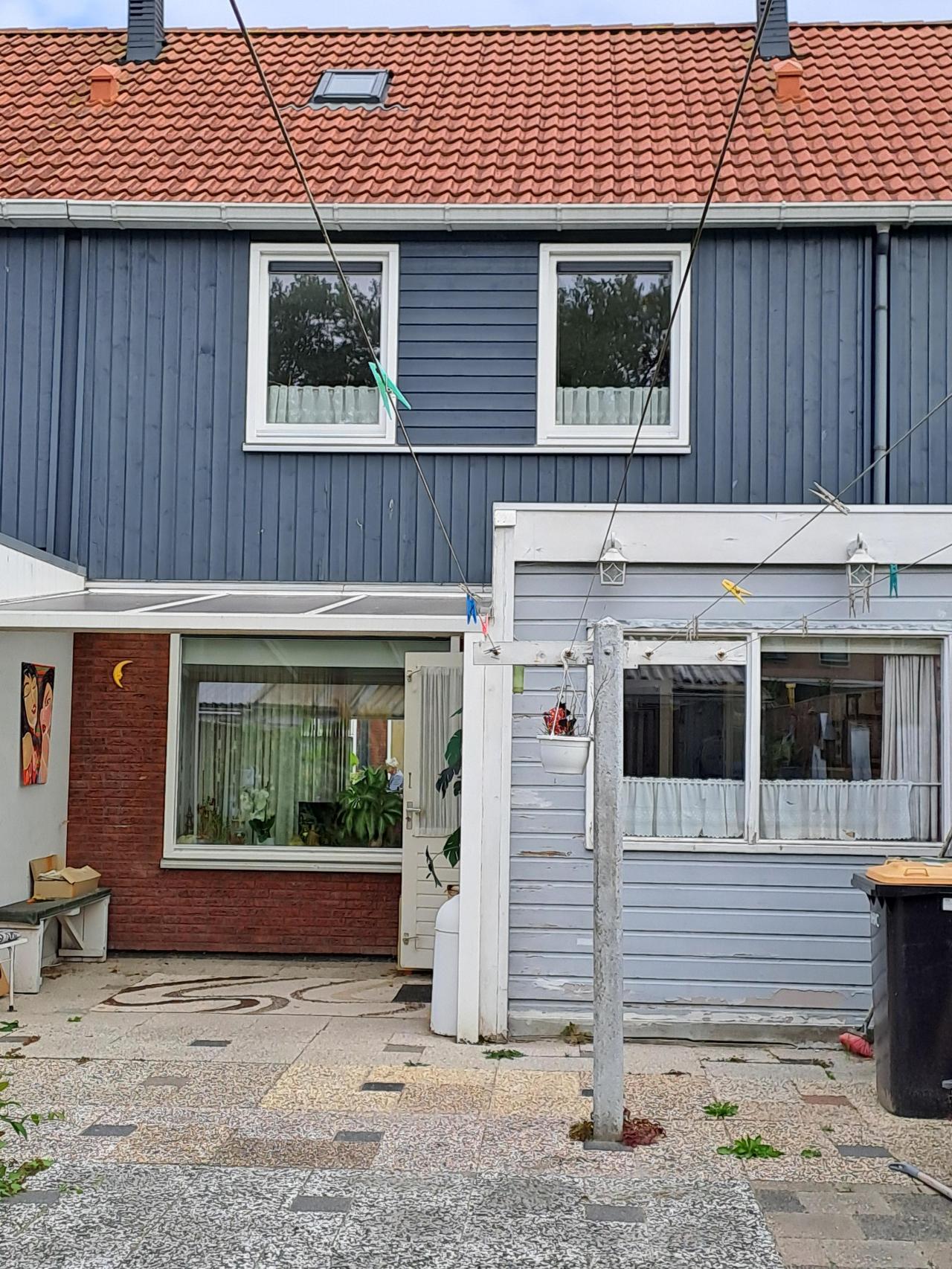 housePhoto