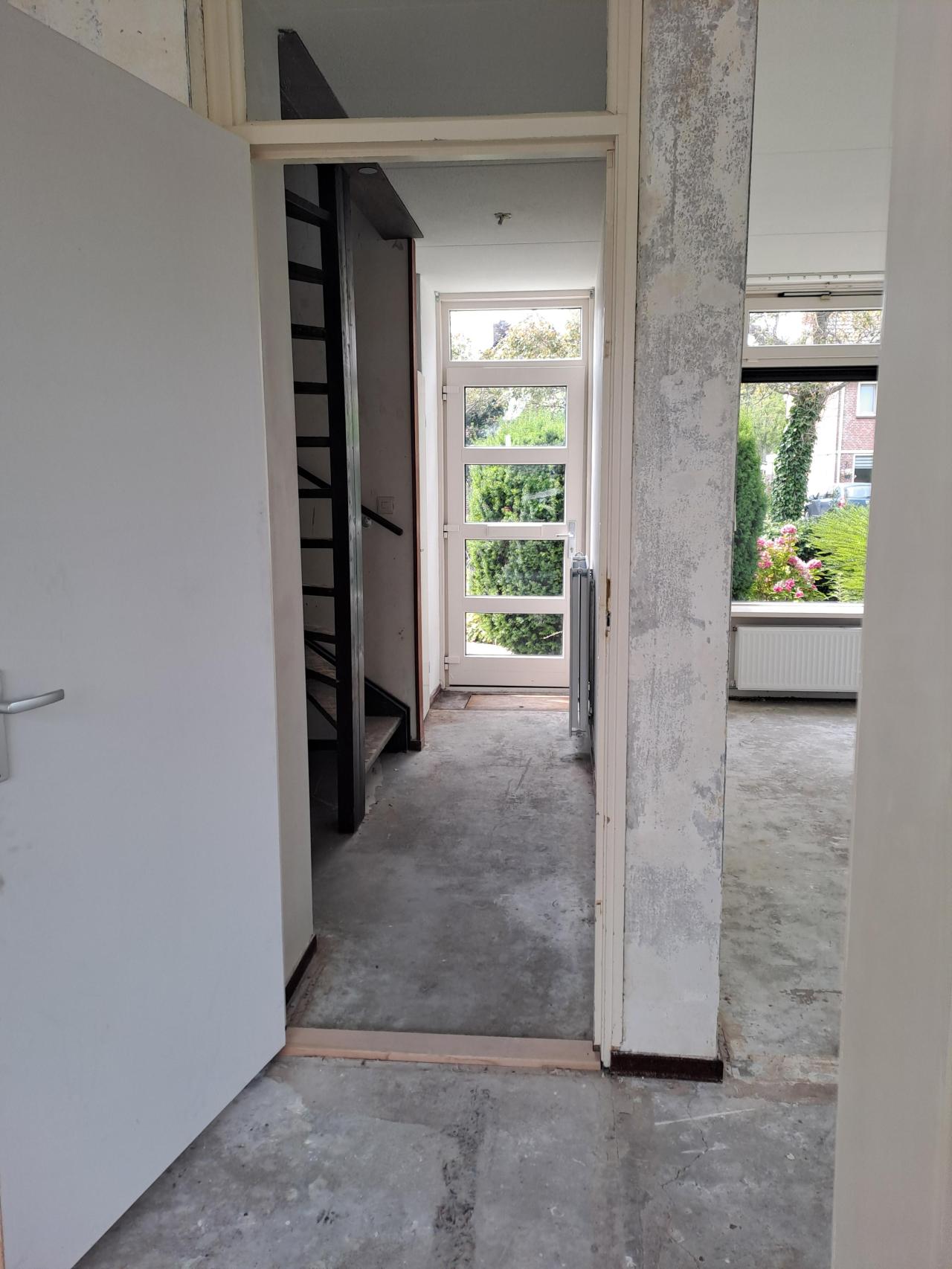 housePhoto