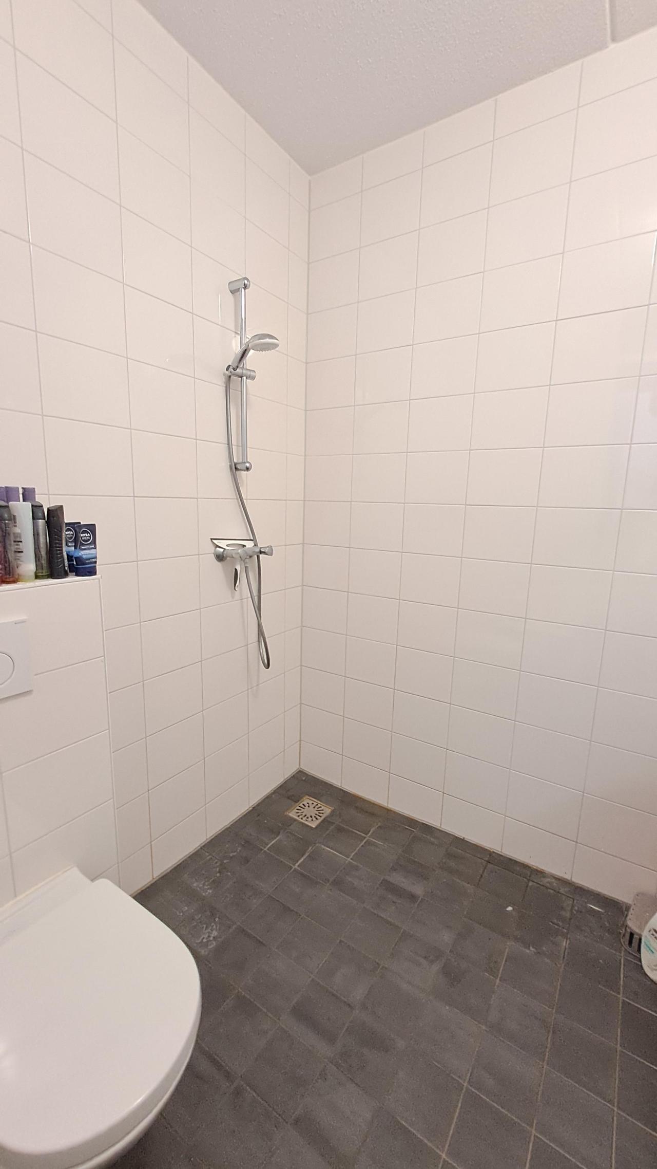 housePhoto