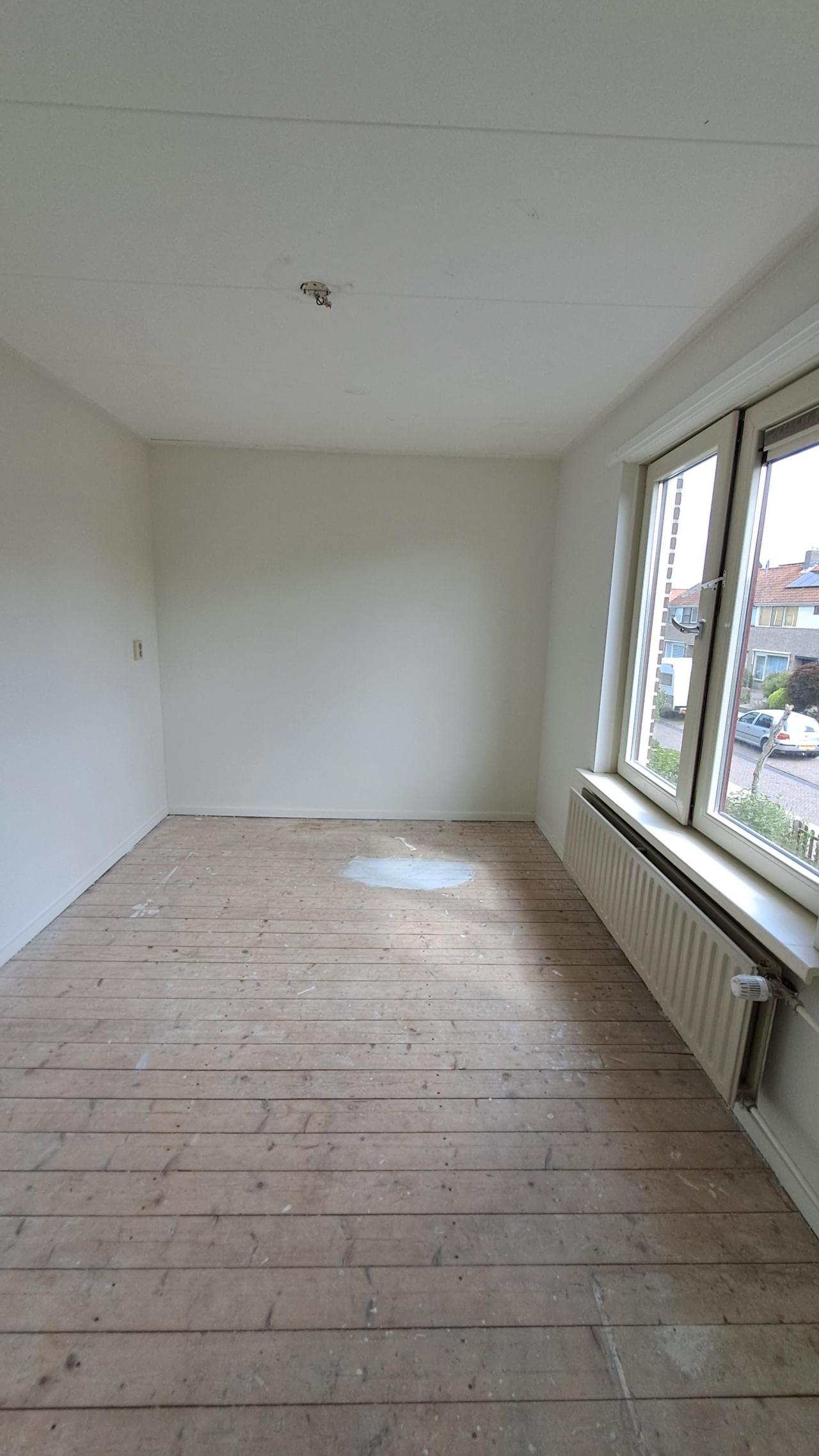 housePhoto