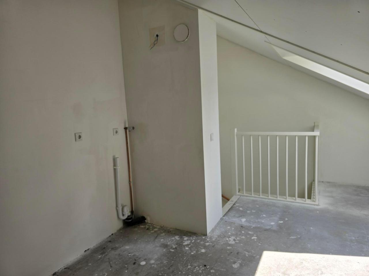 housePhoto