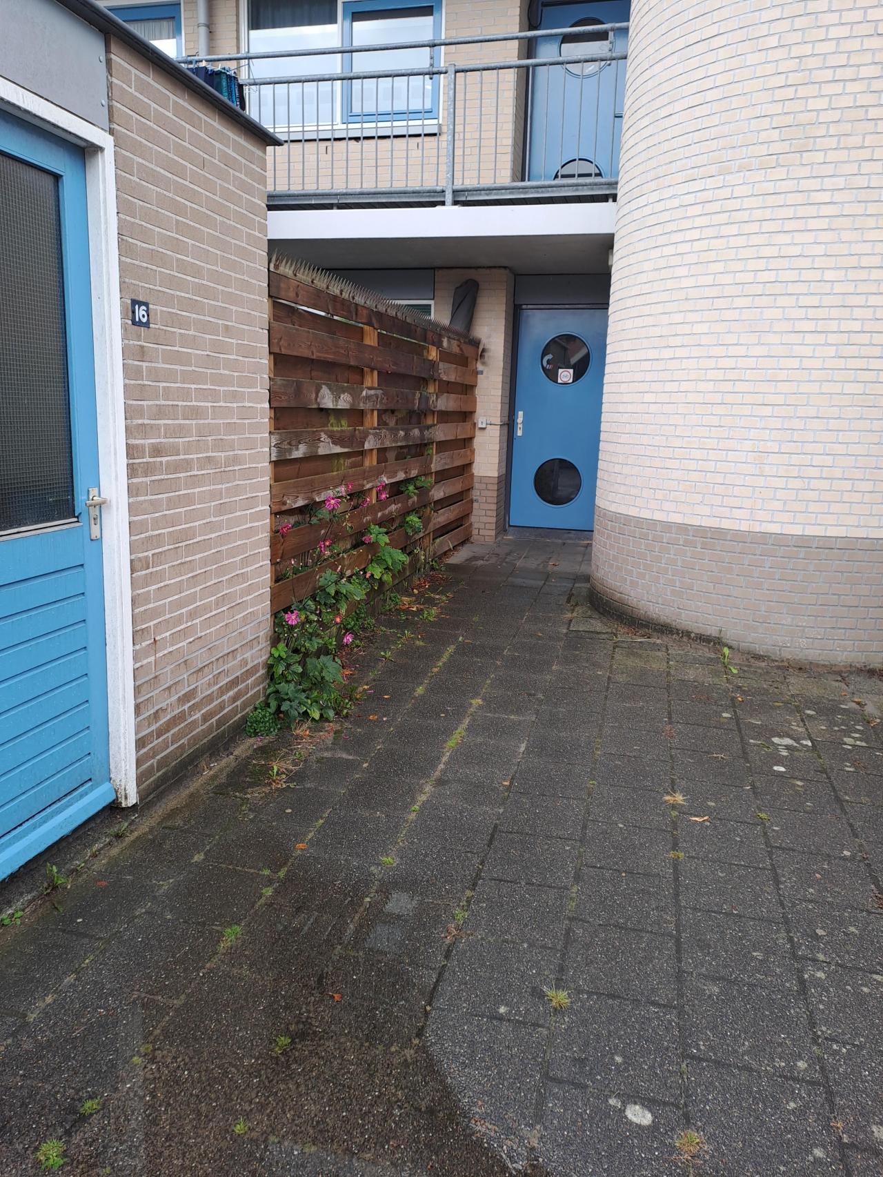 housePhoto